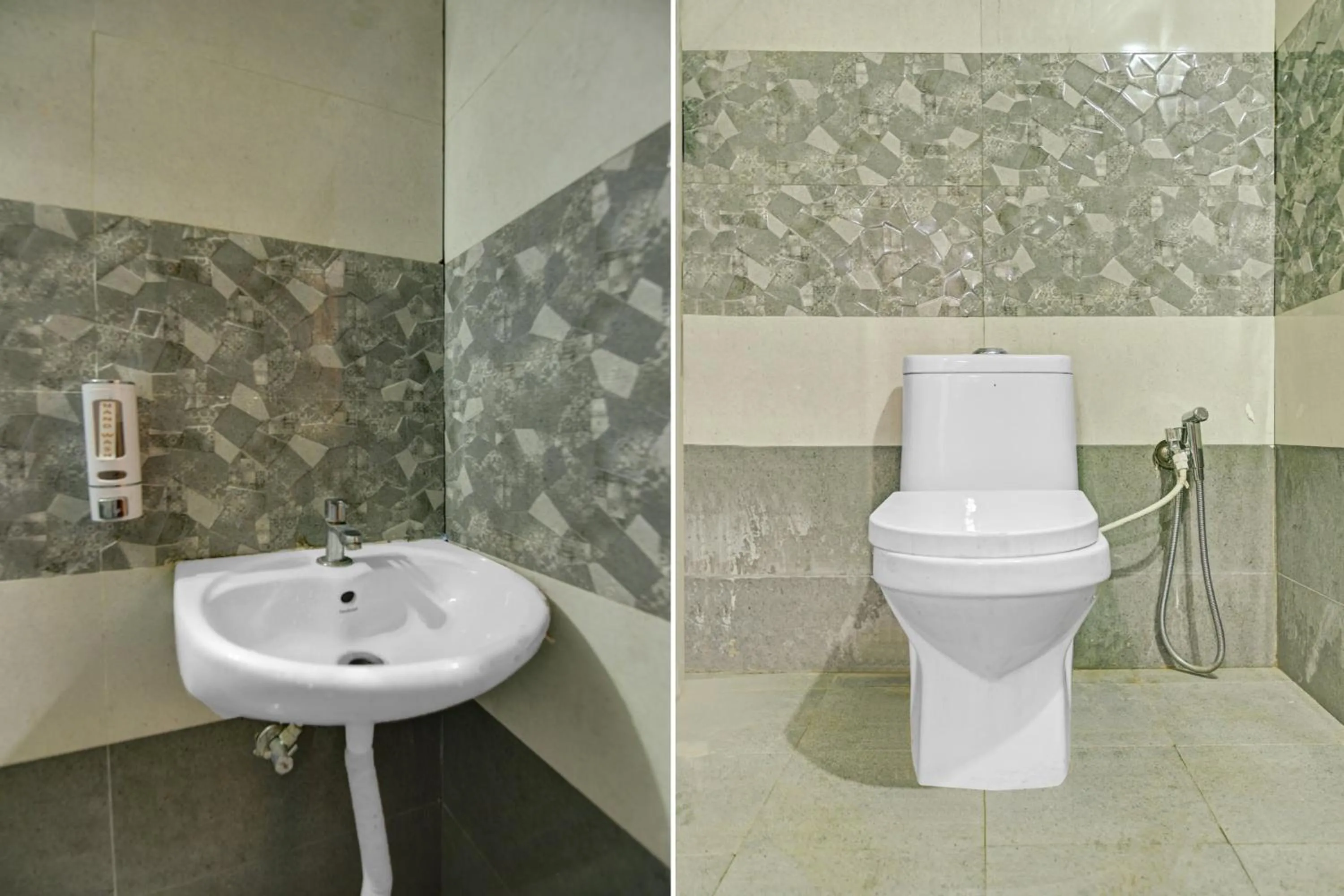 Lobby or reception in Super Hotel O OXY SHIVANI RESIDENCY