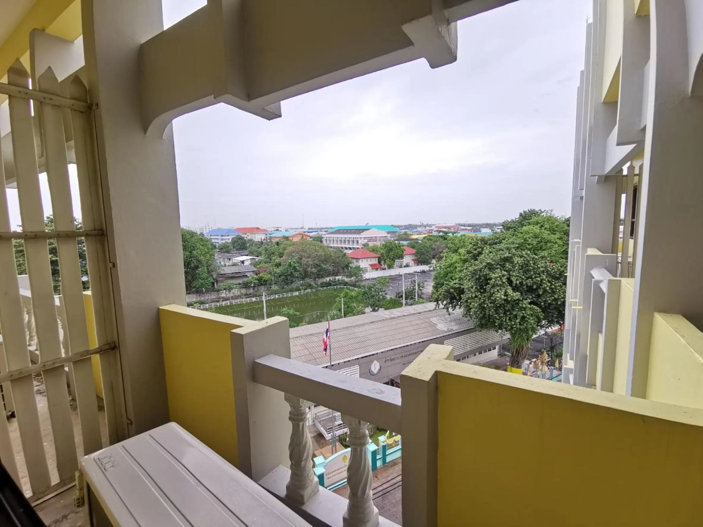 Text overlay in Metro Residence