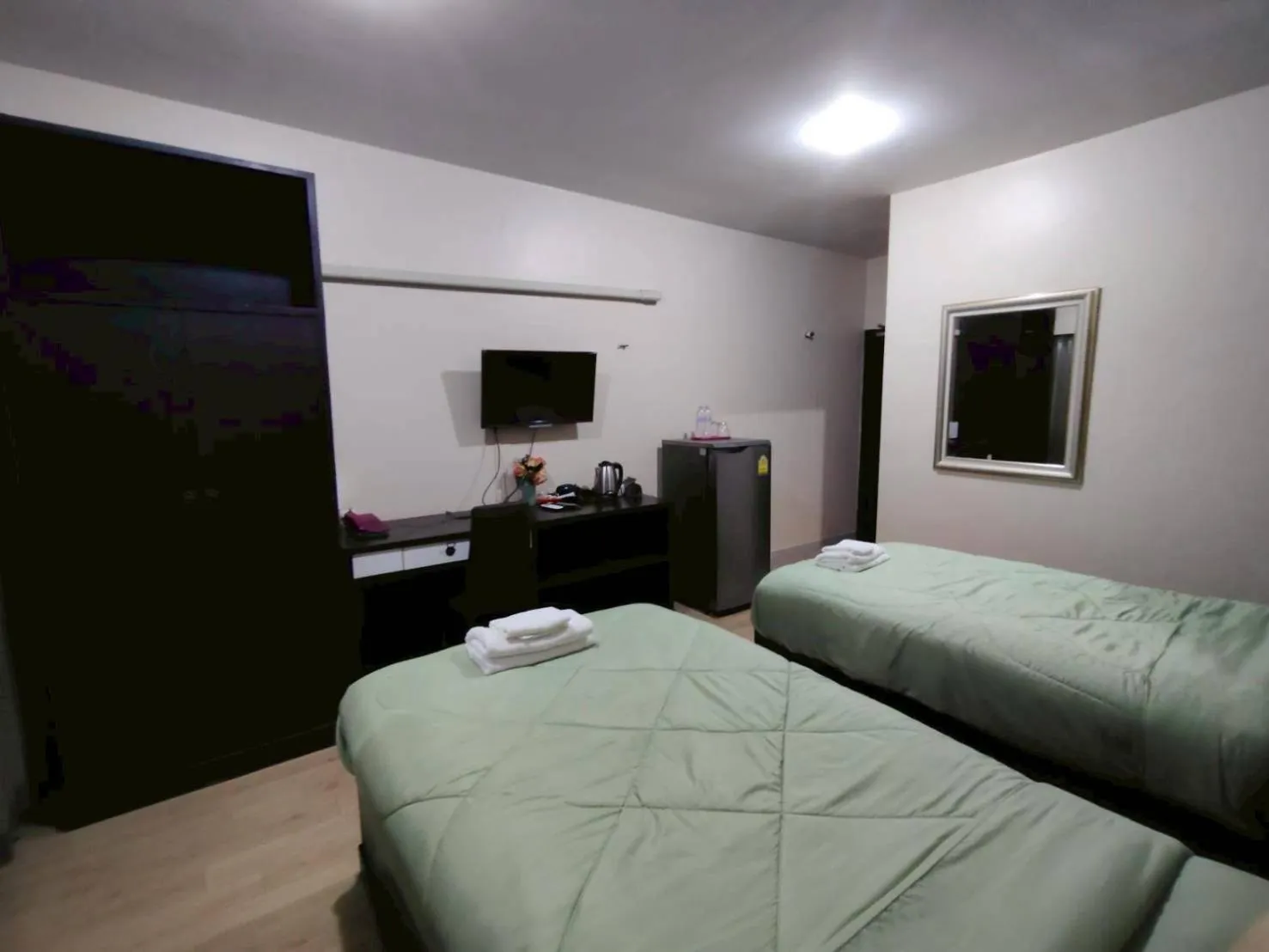 Bed in Metro Residence