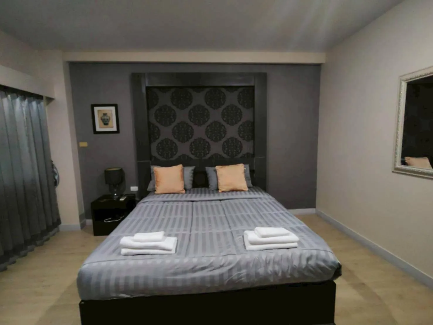 Bed in Metro Residence