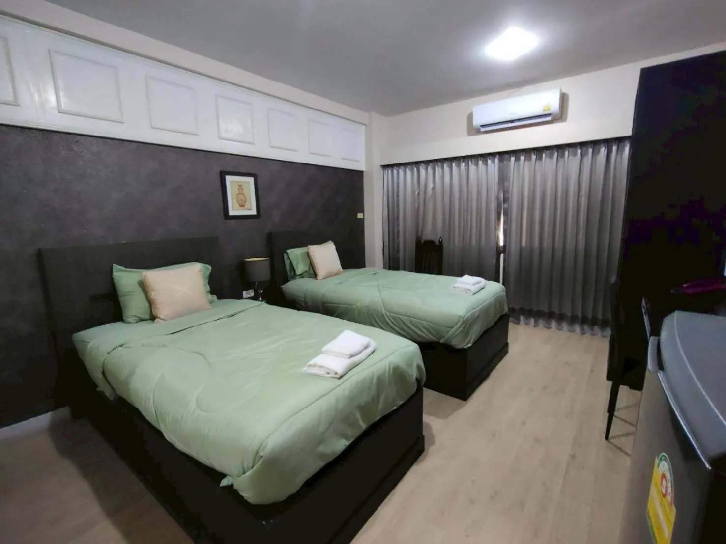 Bed in Metro Residence