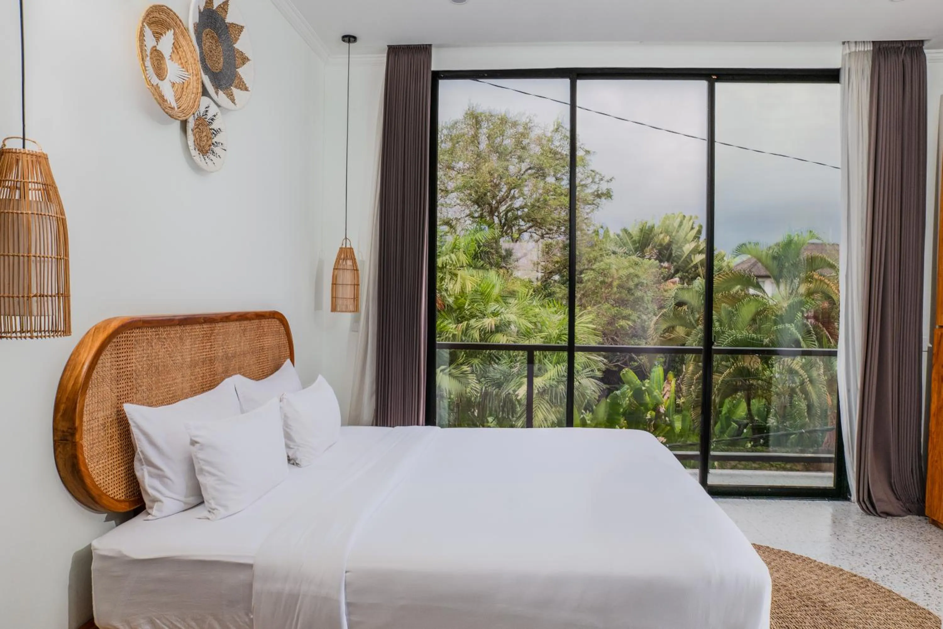 Bed in Sunny Village Batu Bolong