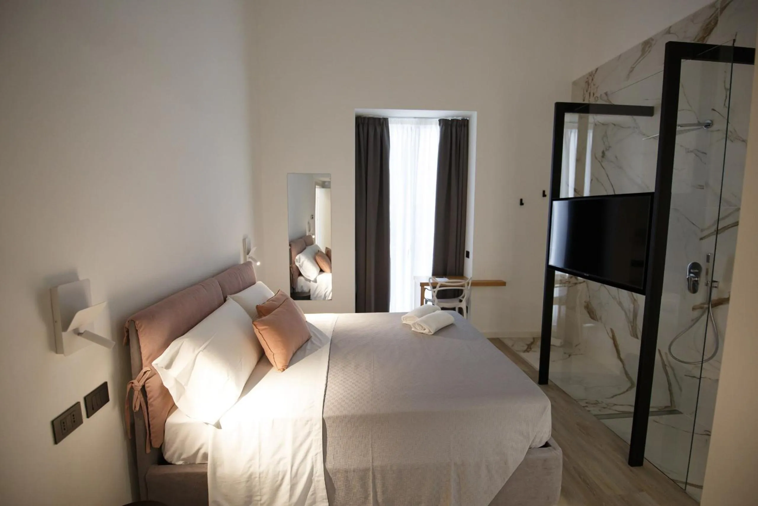 Bedroom, Bed in MAZZINI PALACE