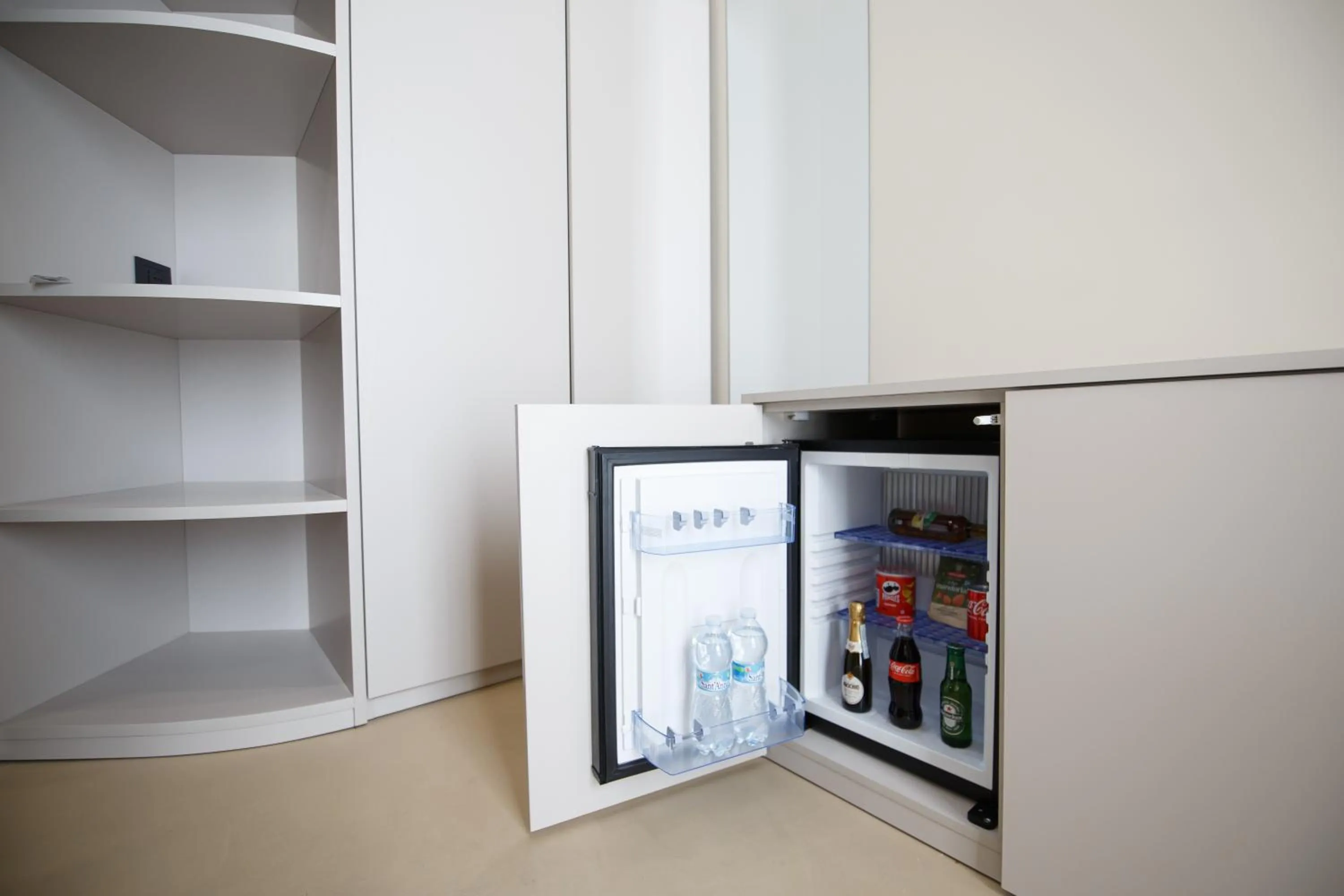 oven in MAZZINI PALACE