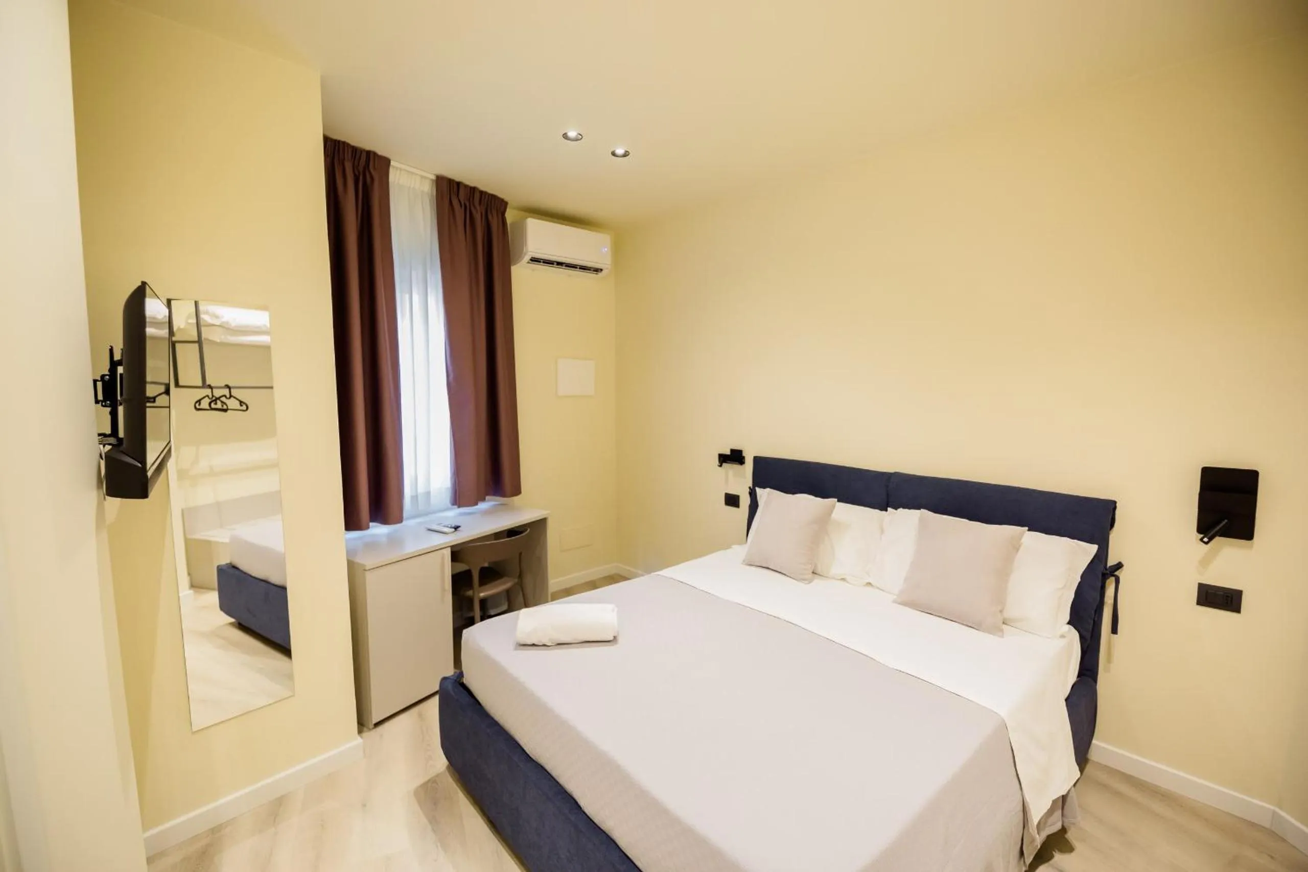 Bedroom, Bed in MAZZINI PALACE