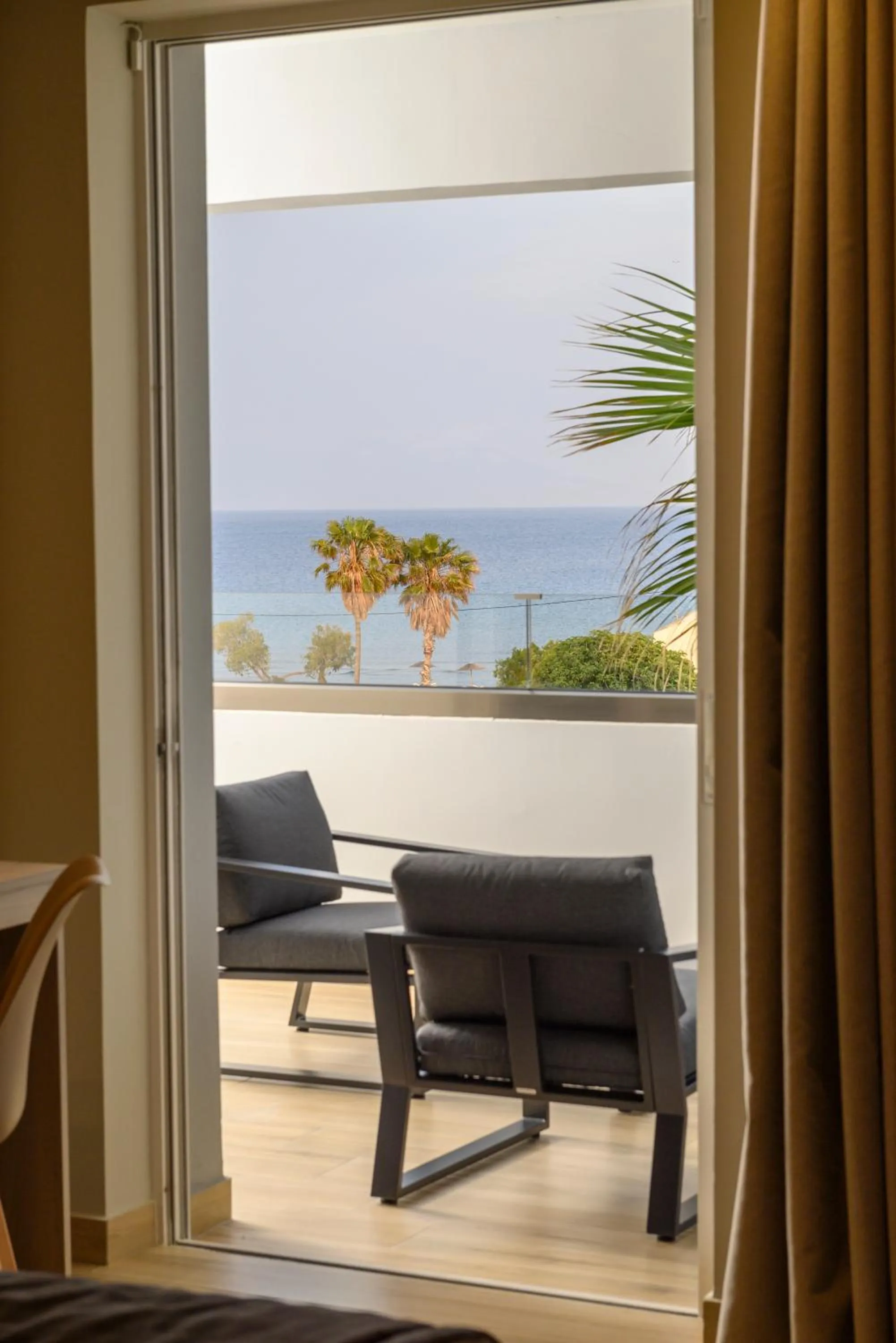 Day in Nicolas Grand Suites, Adults Only