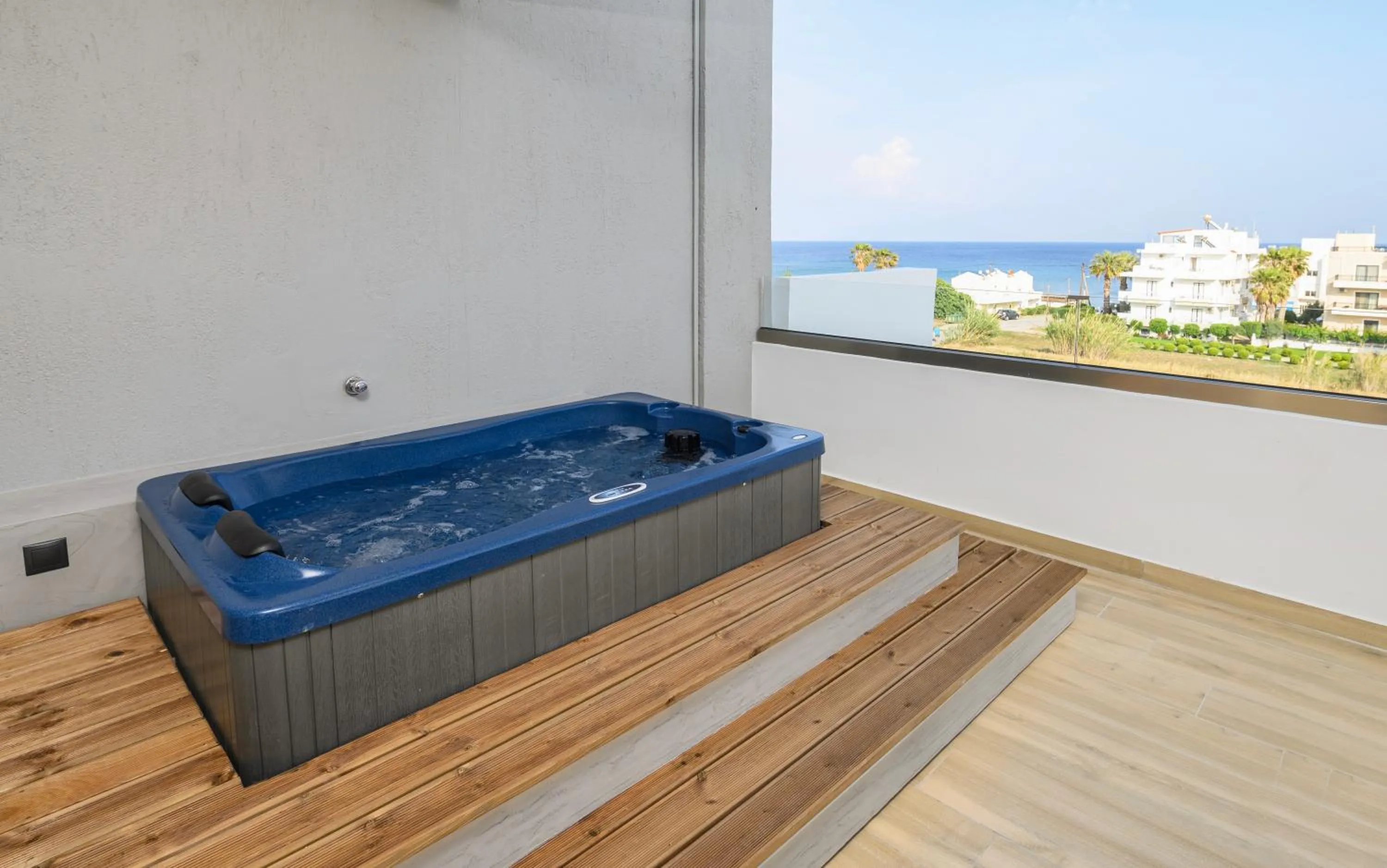Hot Tub in Nicolas Grand Suites, Adults Only