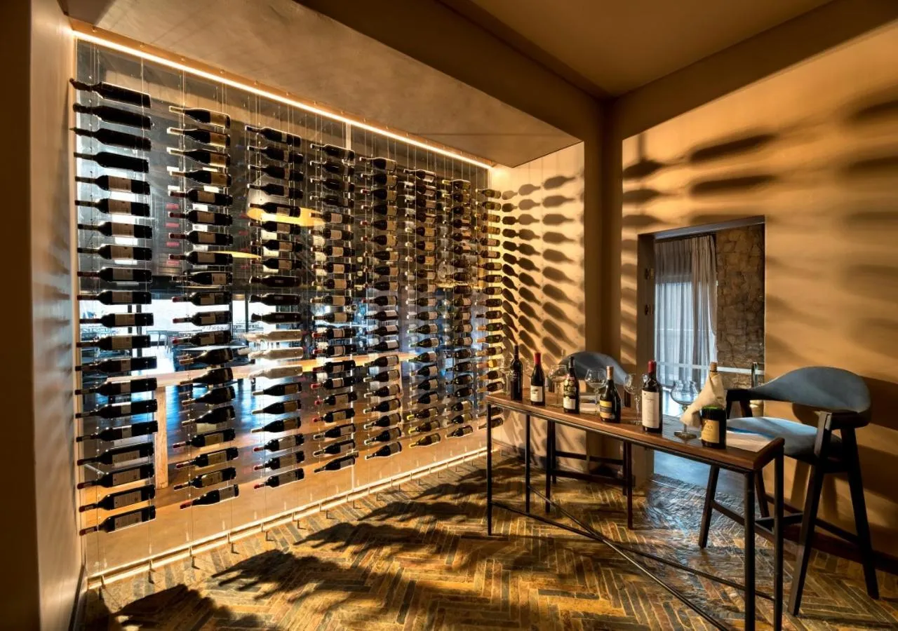 Restaurant/places to eat in Babohi at Qwabi Private Game Reserve by NEWMARK