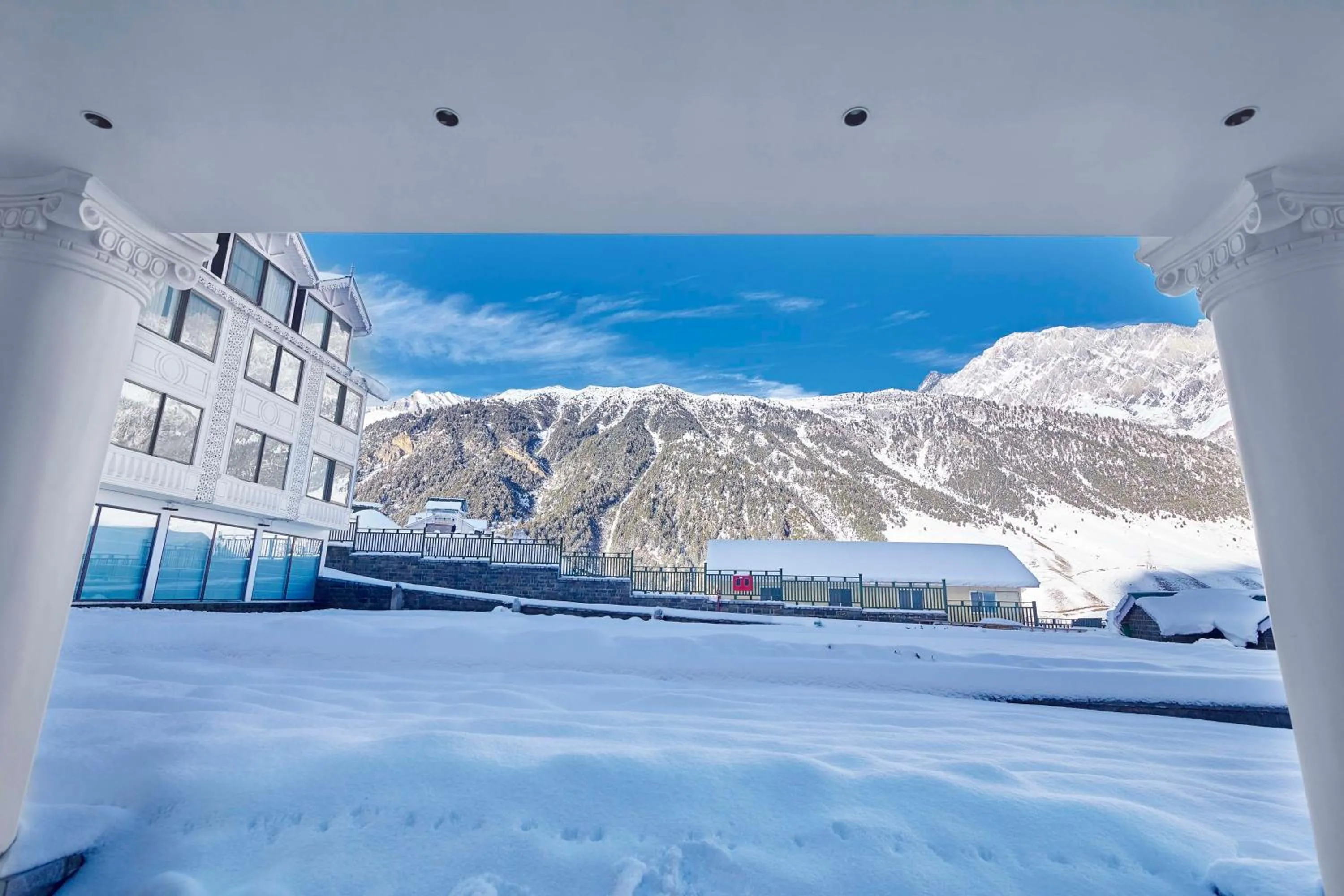 Property building in Radisson Hotel Sonamarg