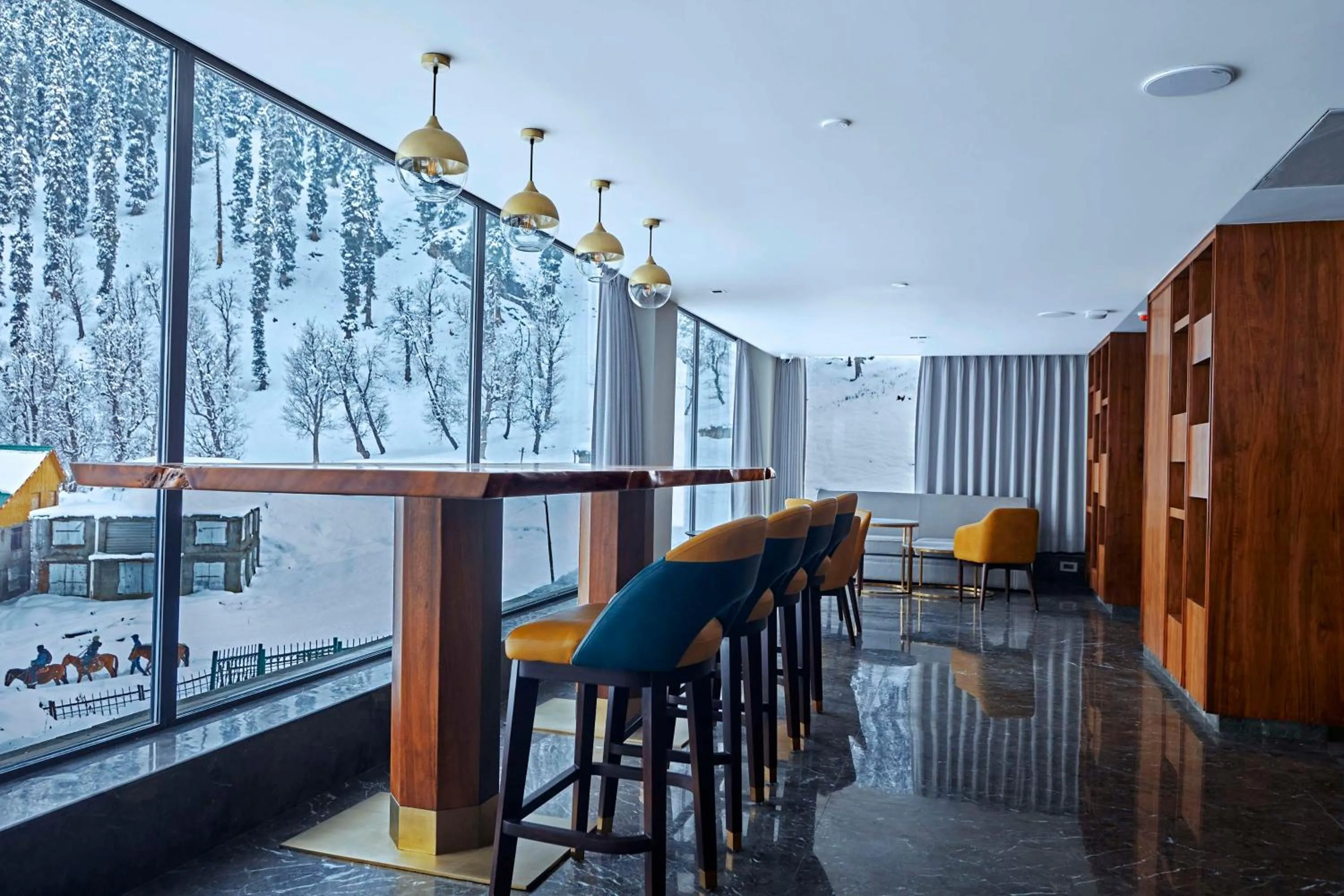 Lobby or reception in Radisson Hotel Sonamarg