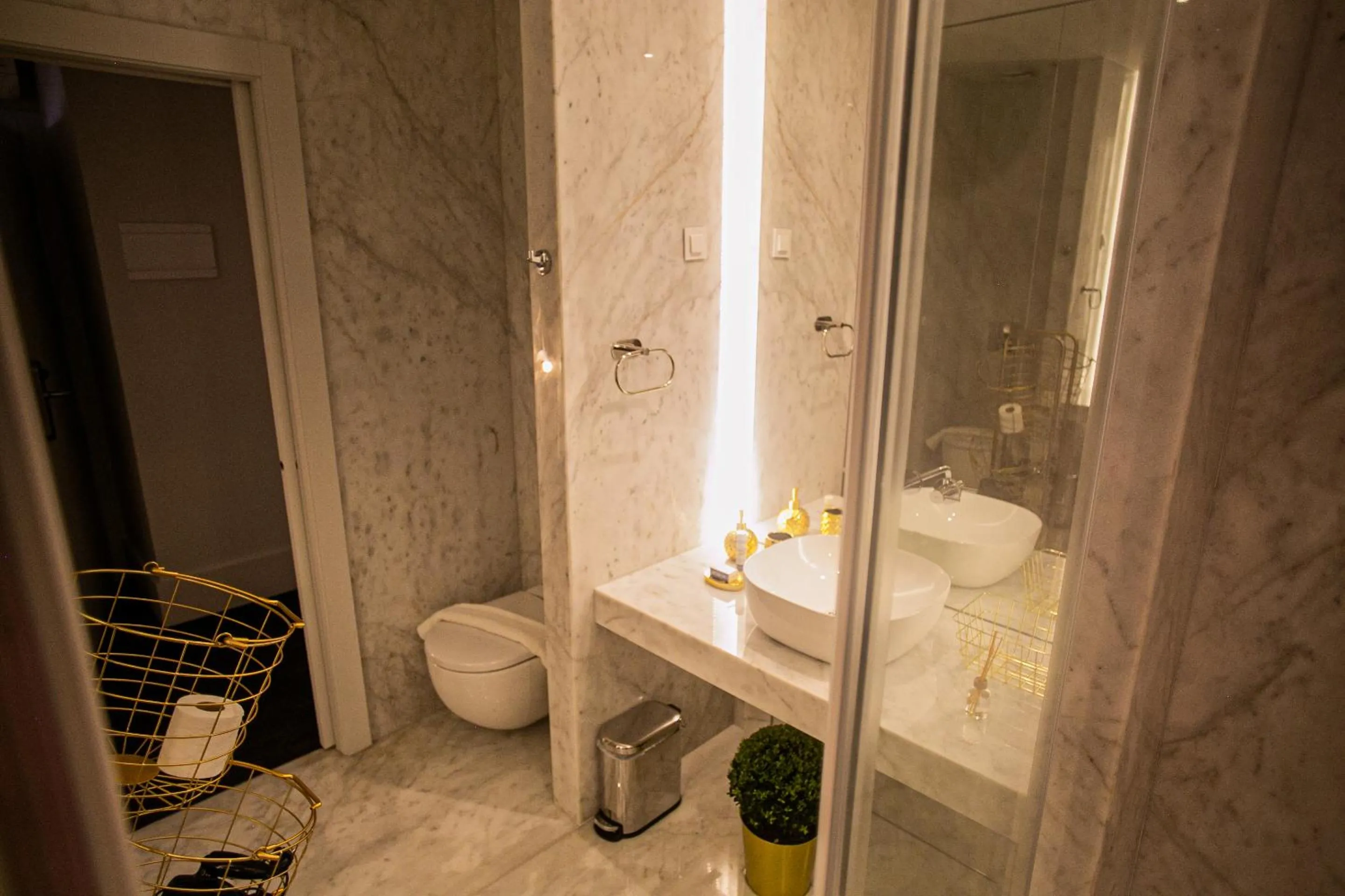 Toilet in 262 Boutique Aliados