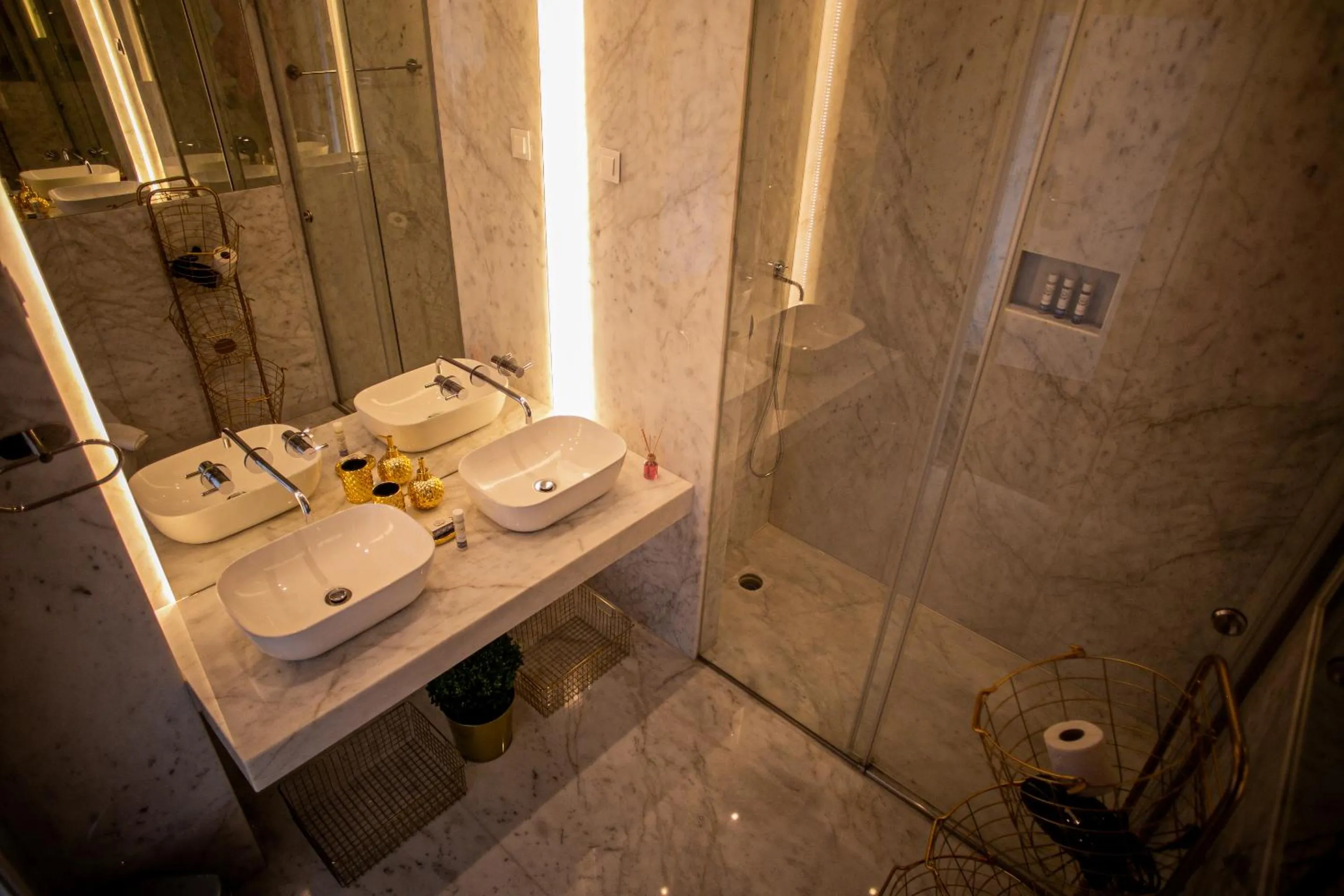 Shower in 262 Boutique Aliados