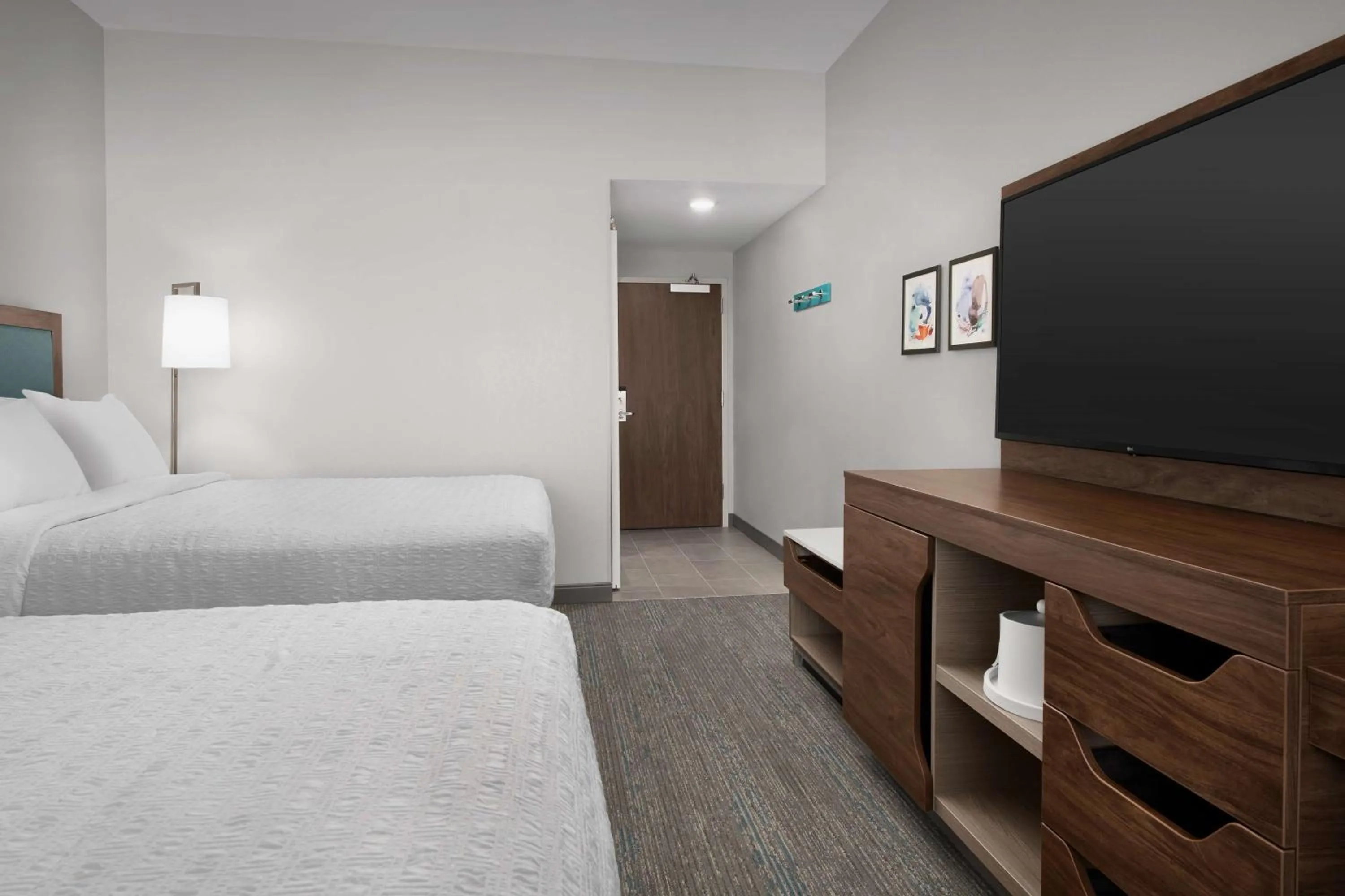 Bed in Hampton Inn Orlando Southeast Nona