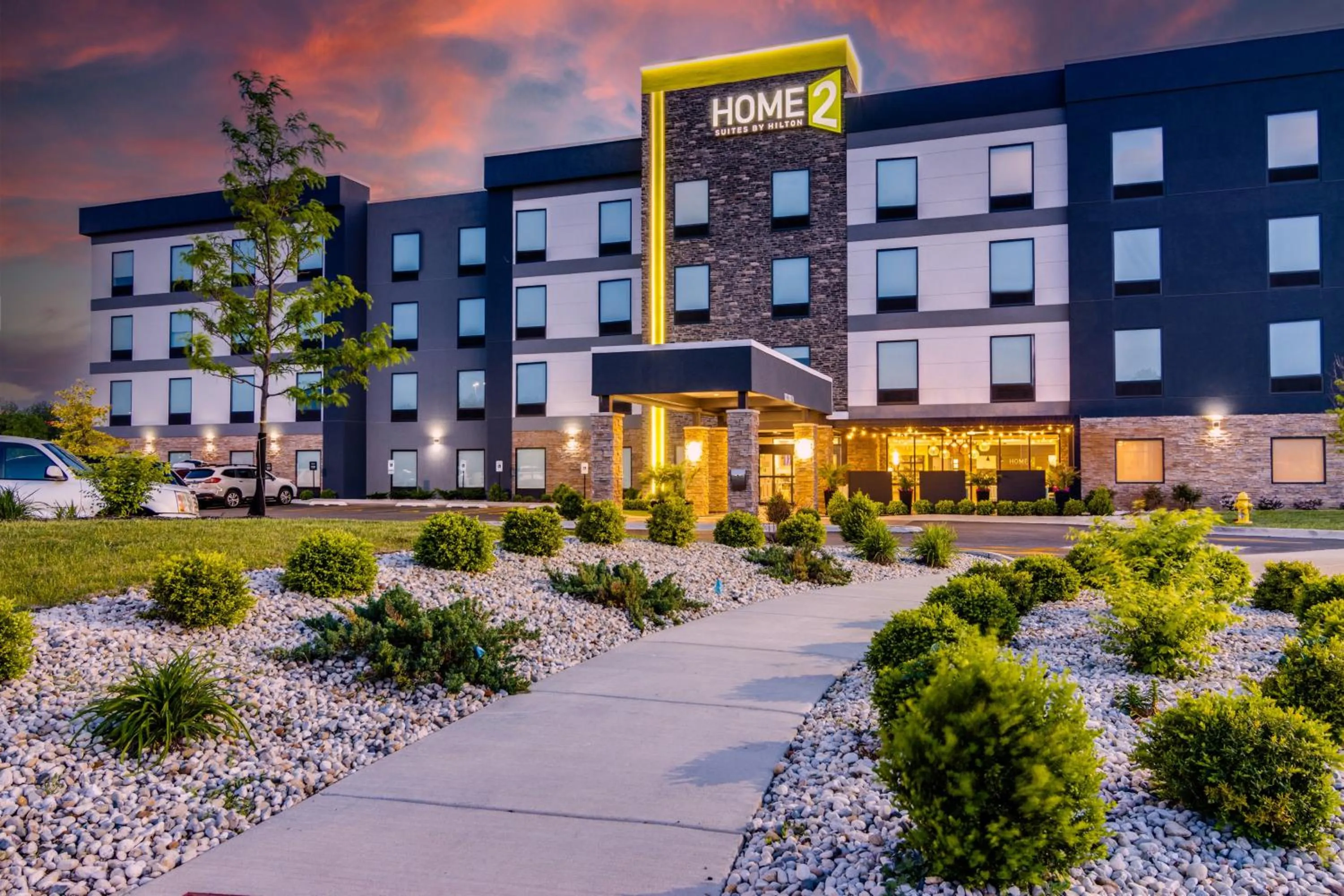 Property building in Home2 Suites By Hilton Bolingbrook Chicago
