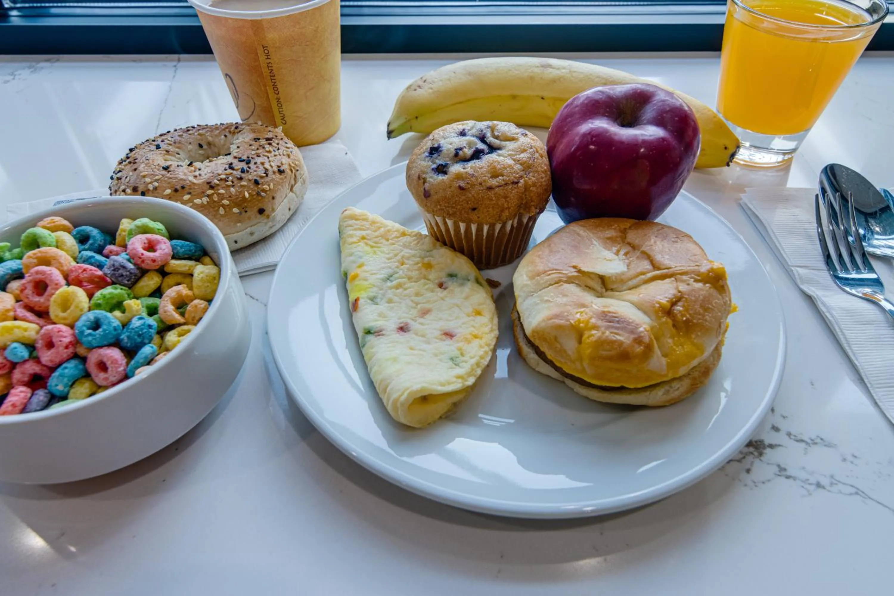 Breakfast in Home2 Suites By Hilton Bolingbrook Chicago