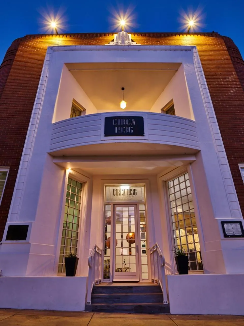 CIRCA 1936 Art Hotel