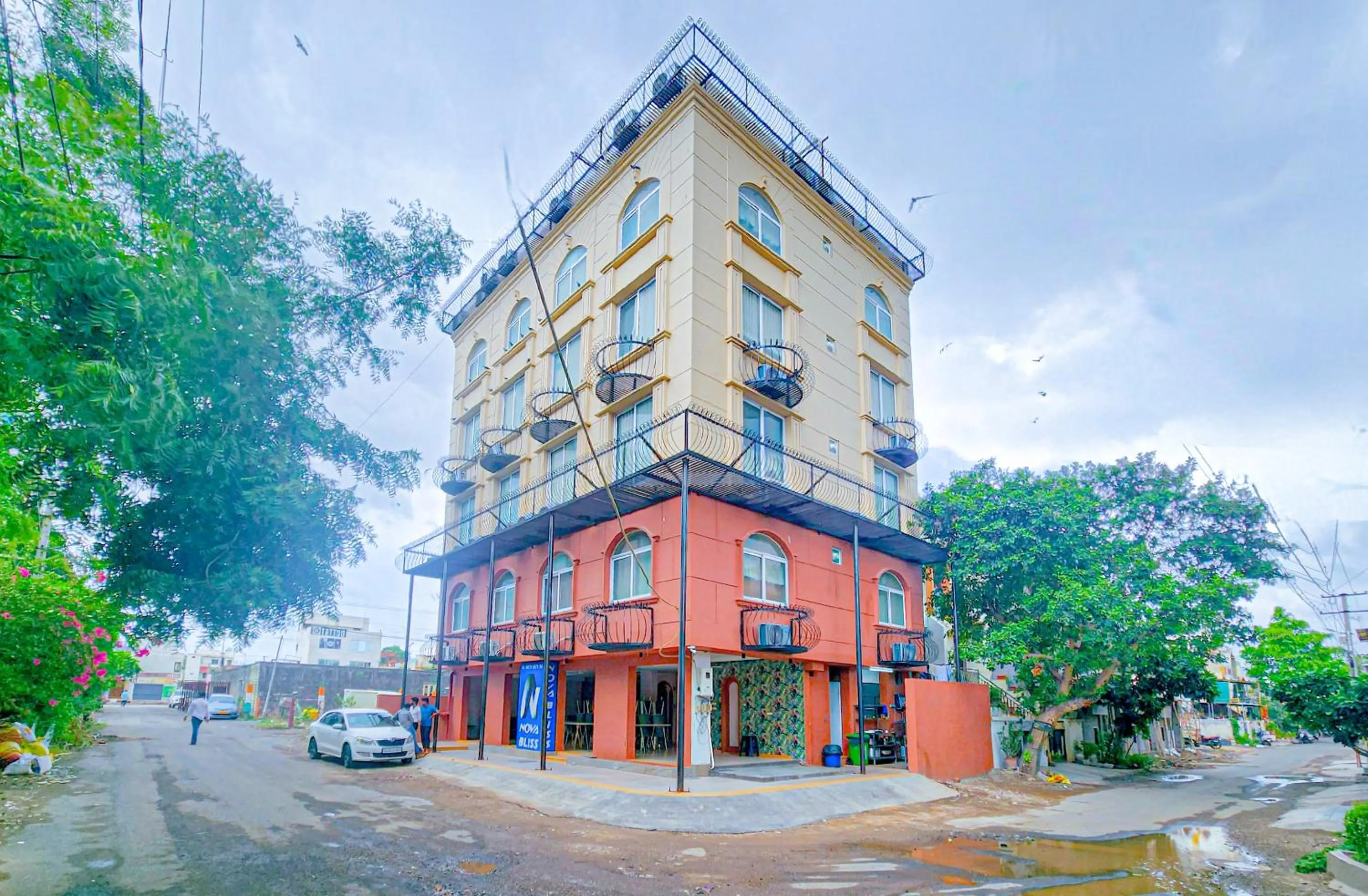 Facade/entrance in Hotel Nova Bliss