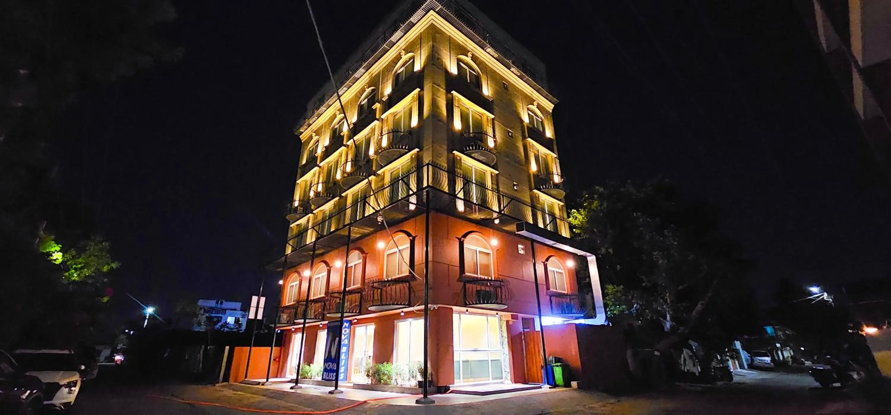 Facade/entrance in Hotel Nova Bliss