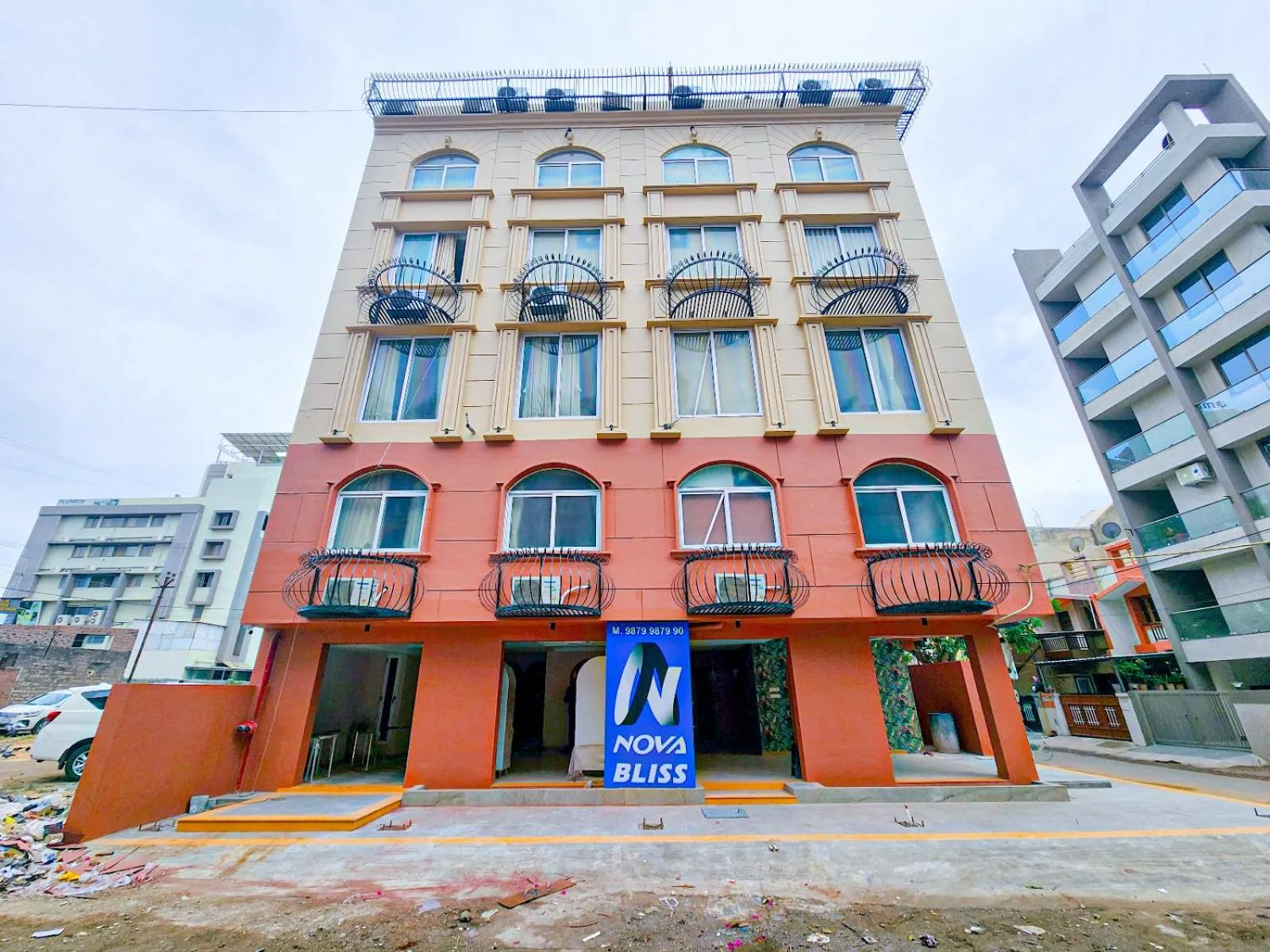 Facade/entrance in Hotel Nova Bliss