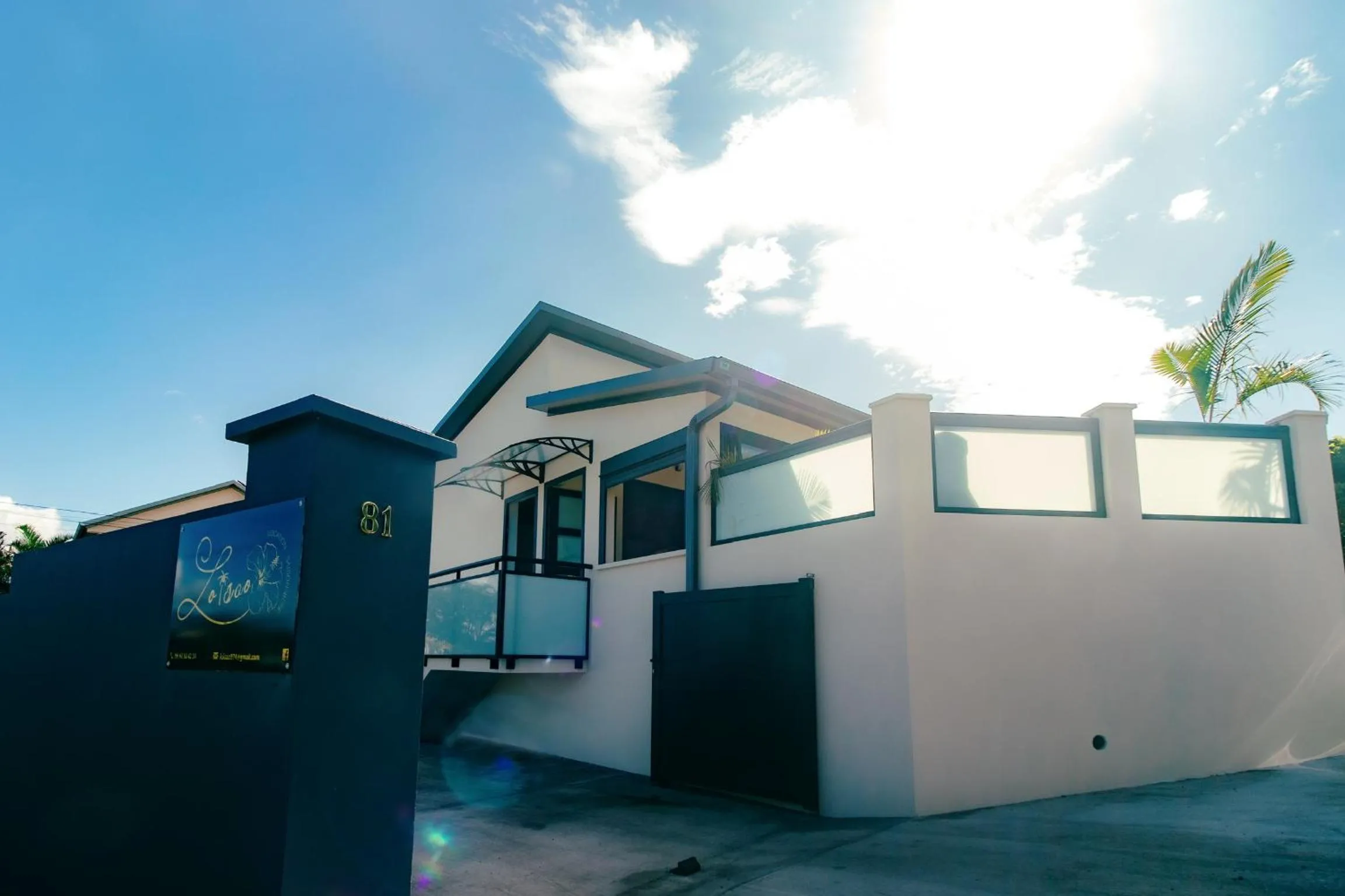 Property building in Villa Loïsao