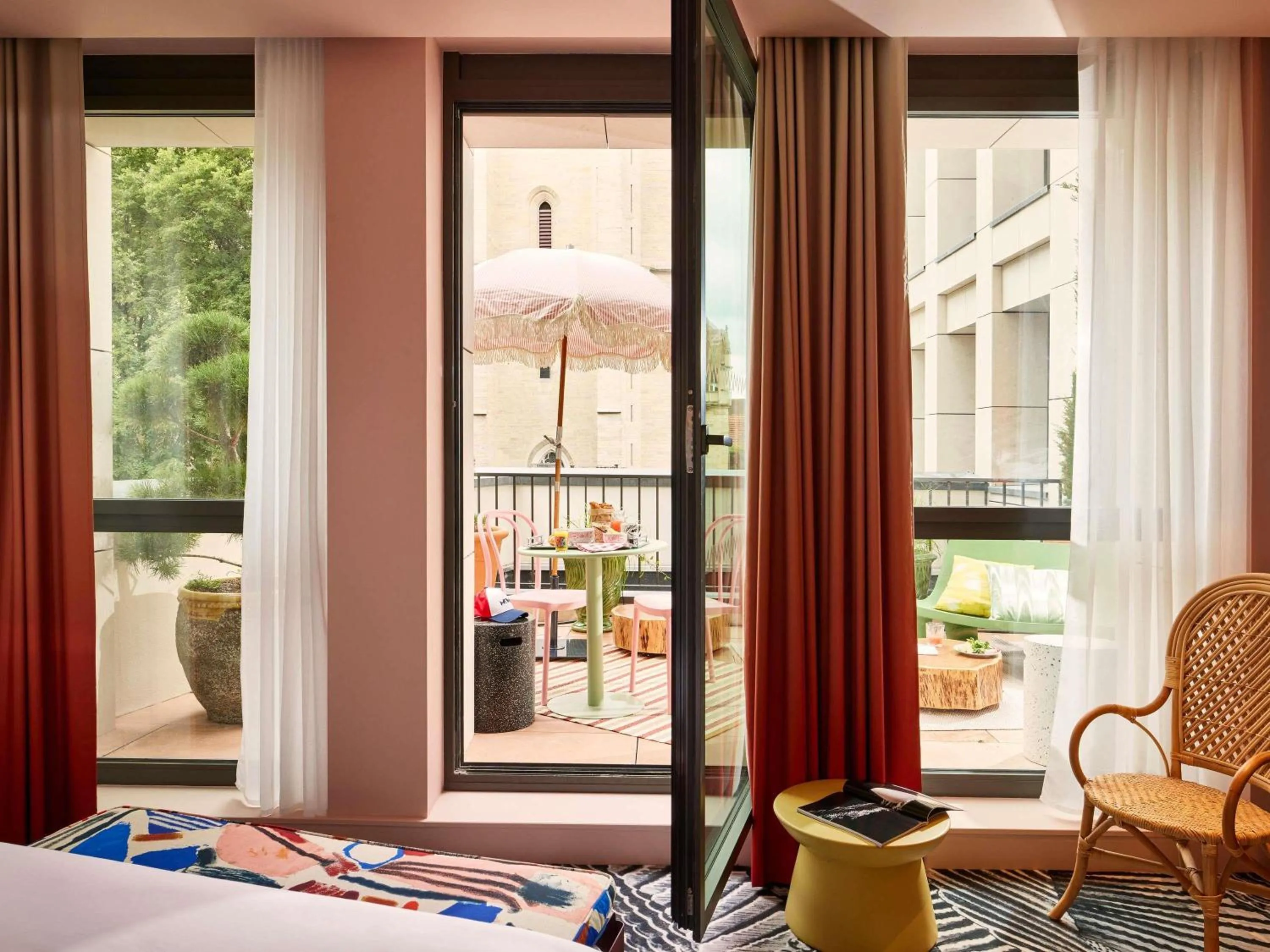 Bedroom, Bed in Mama Shelter Dijon