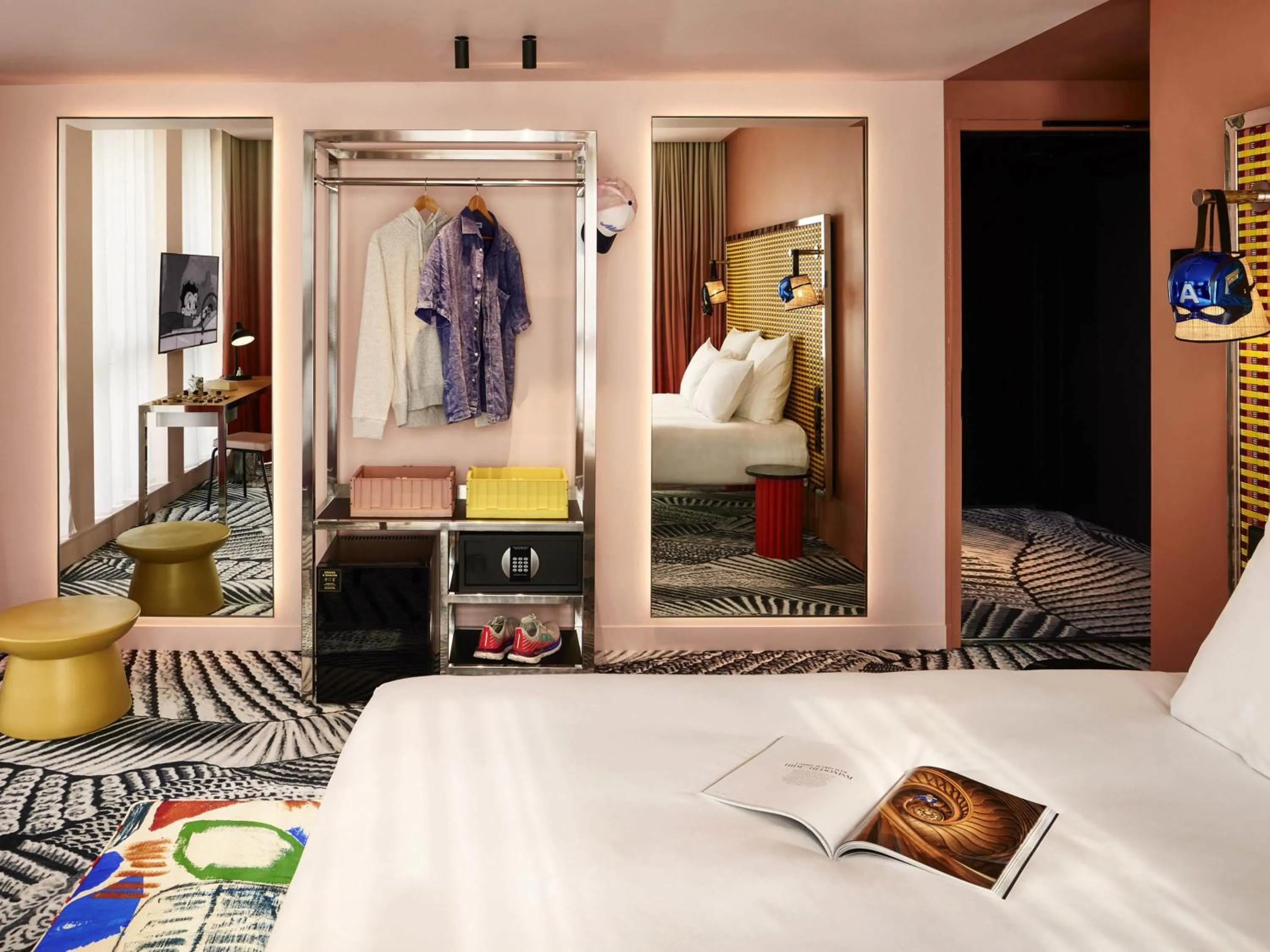 Bedroom, Bed in Mama Shelter Dijon