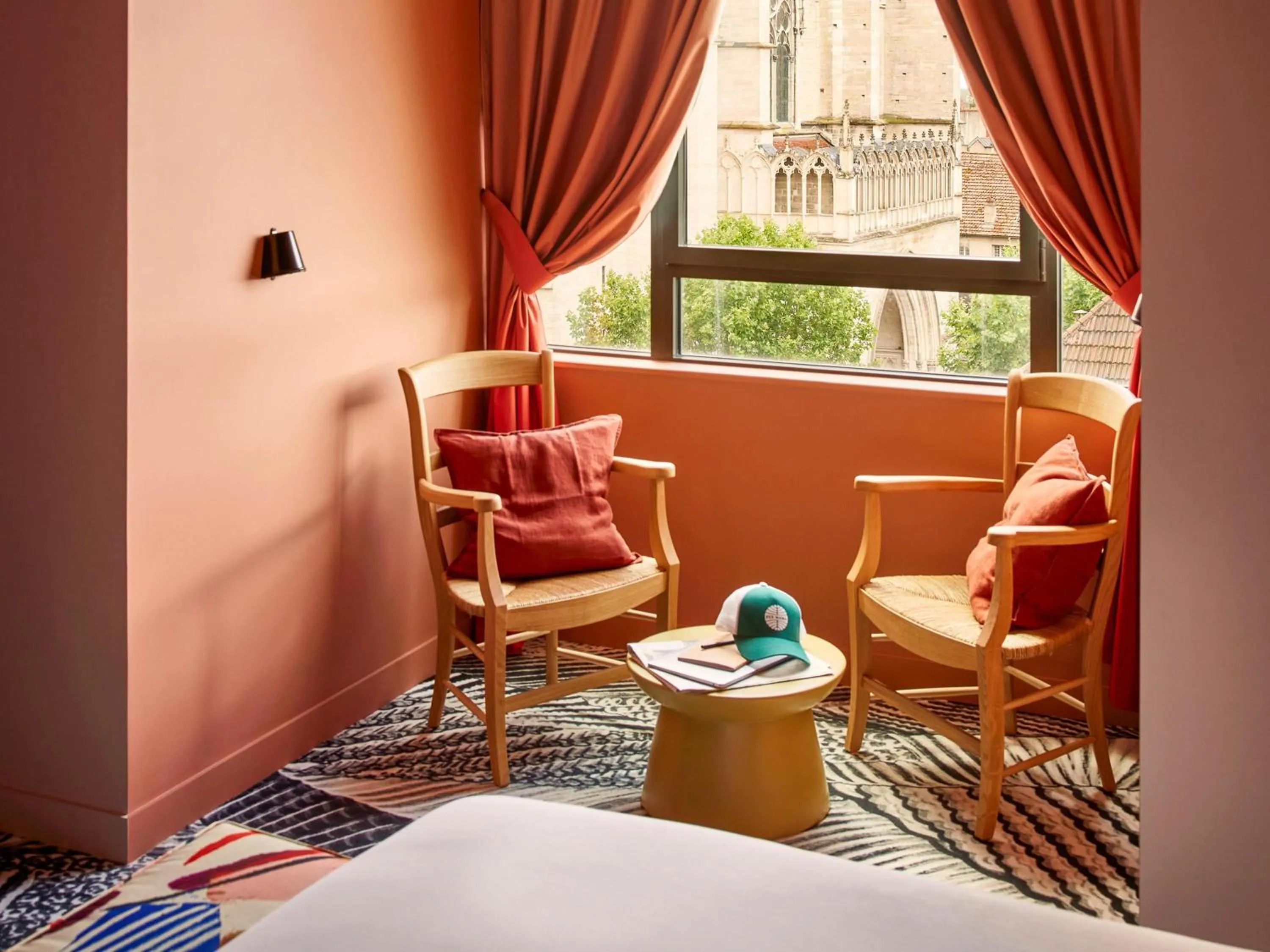 Bedroom in Mama Shelter Dijon