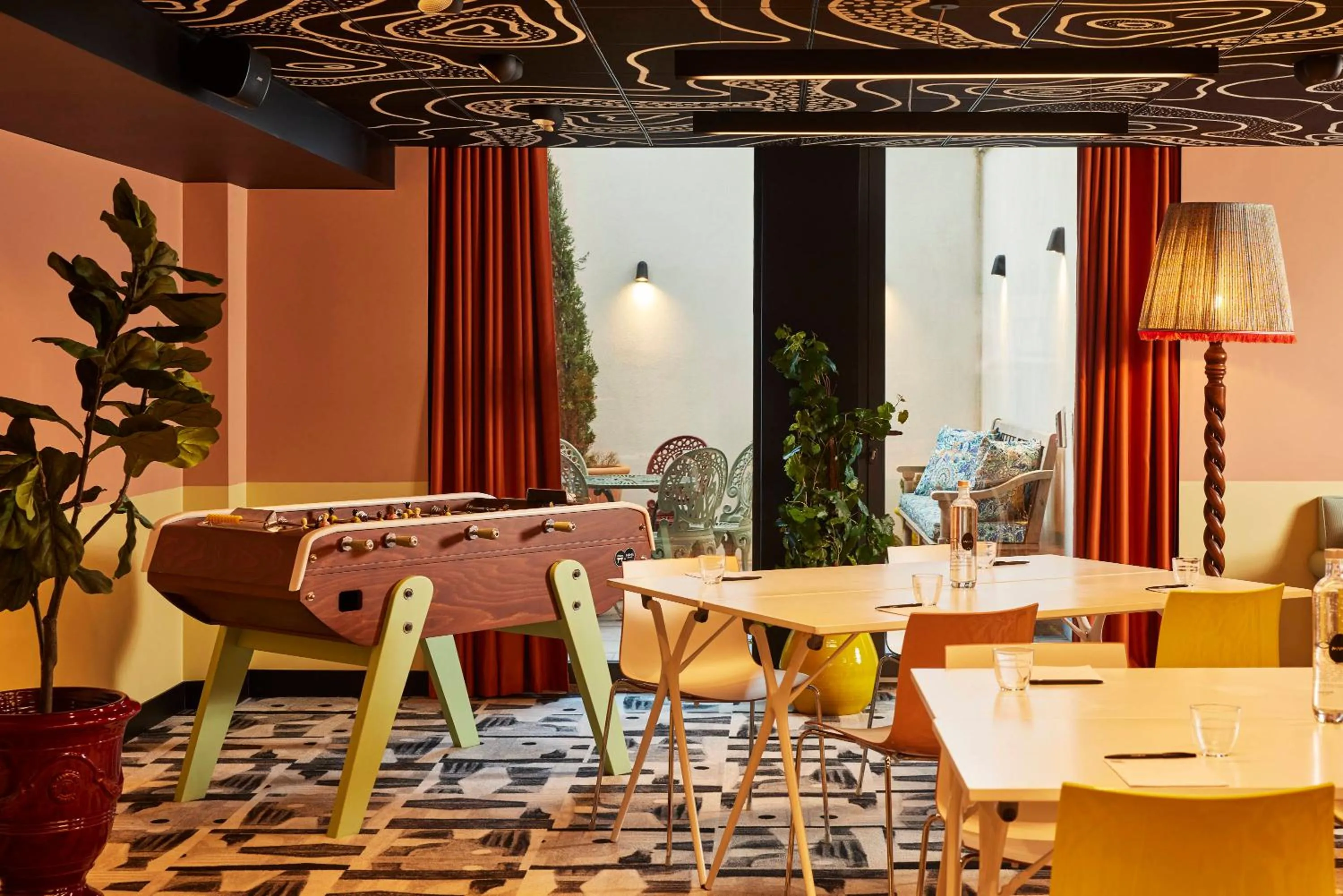 Meeting/conference room in Mama Shelter Dijon