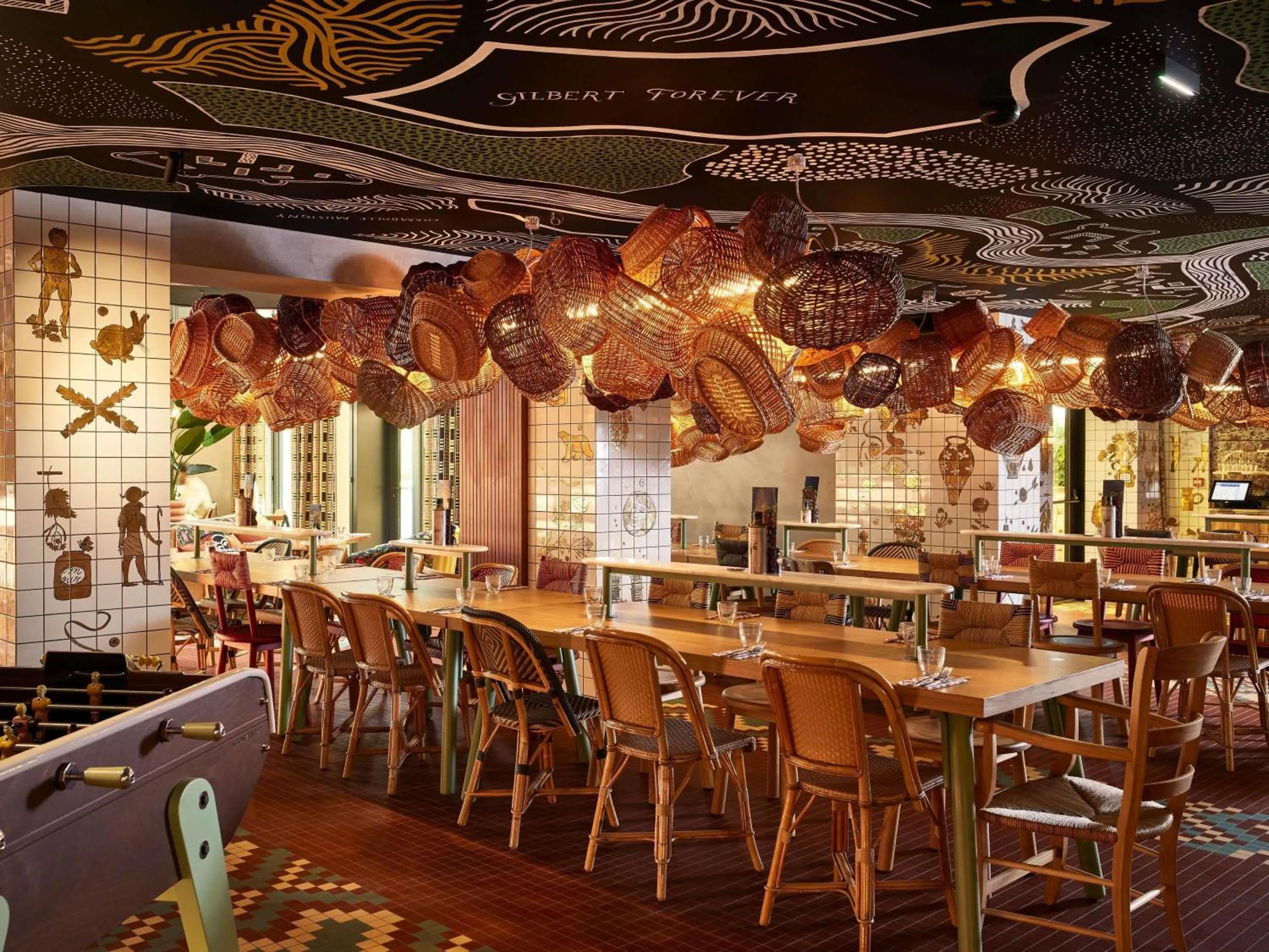 Restaurant/places to eat in Mama Shelter Dijon