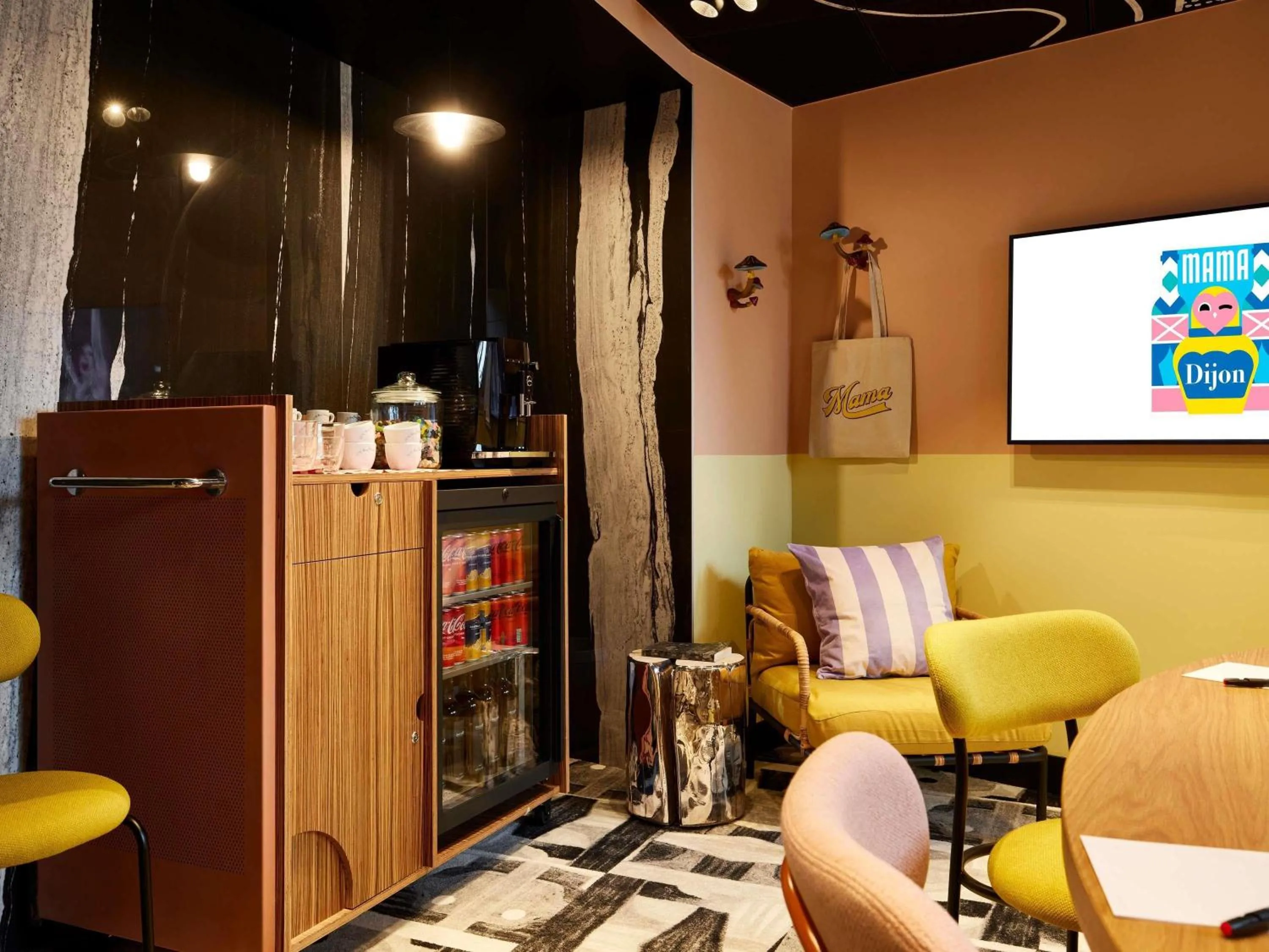 Meeting/conference room in Mama Shelter Dijon