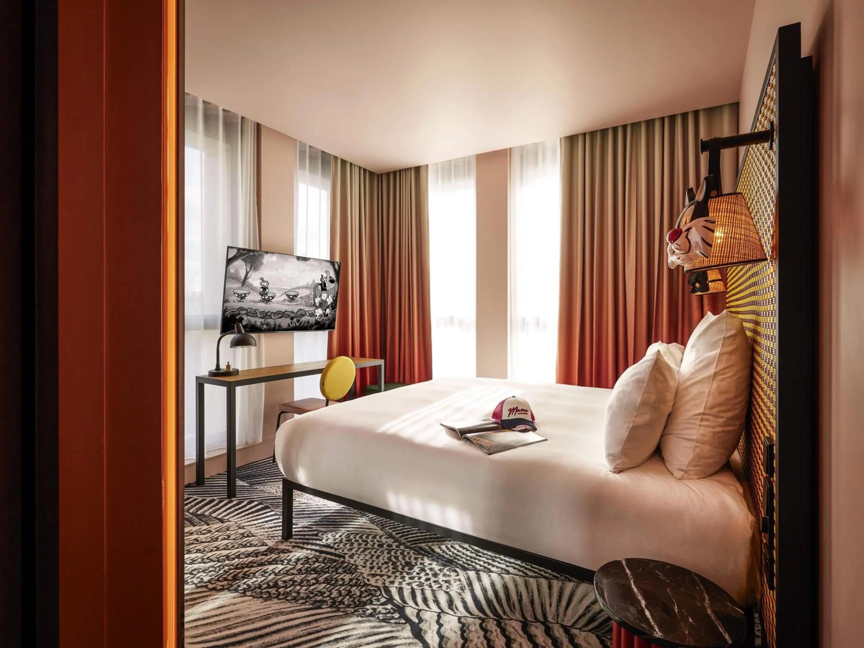 Bedroom, Bed in Mama Shelter Dijon