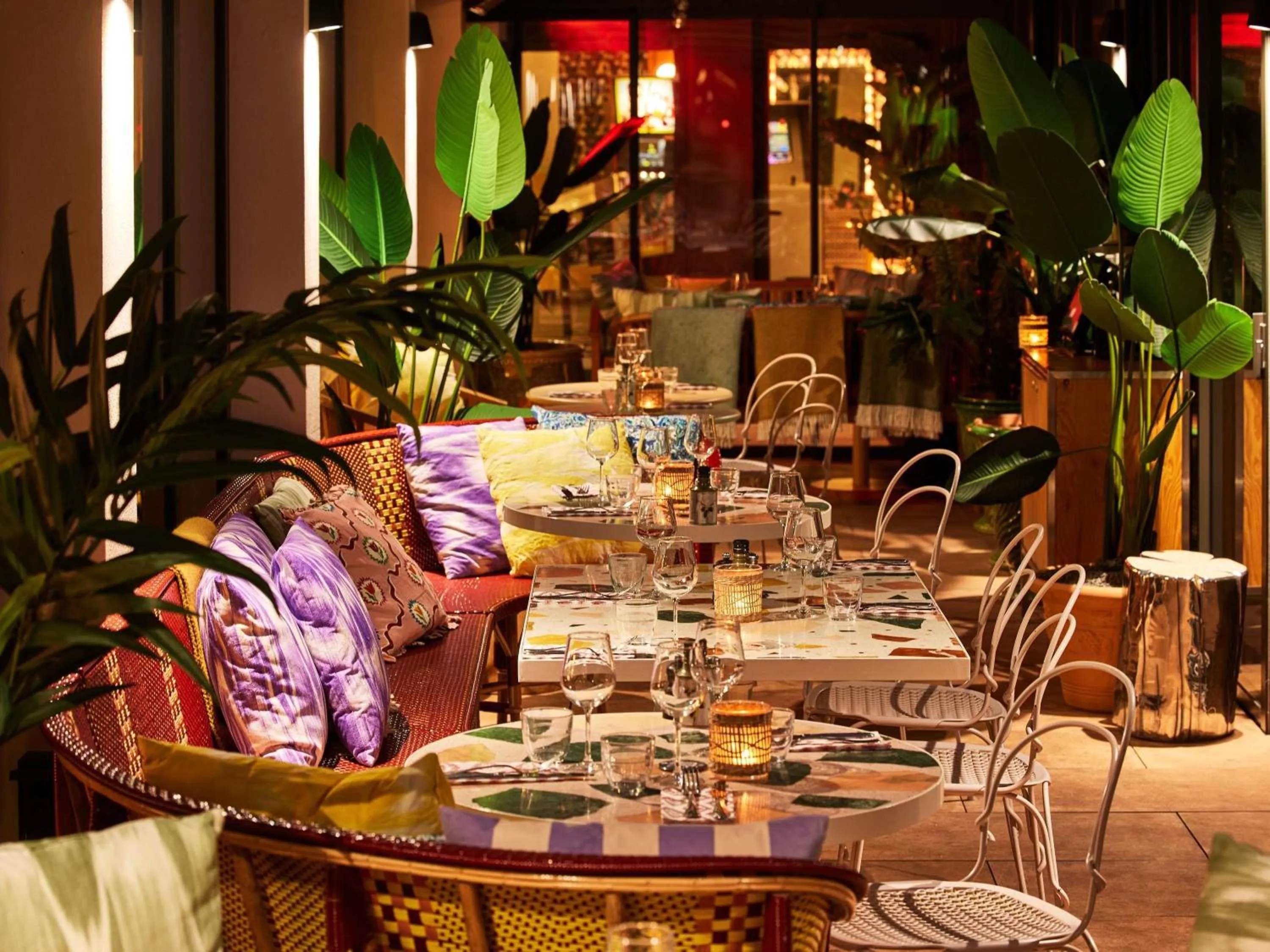 Restaurant/places to eat in Mama Shelter Dijon