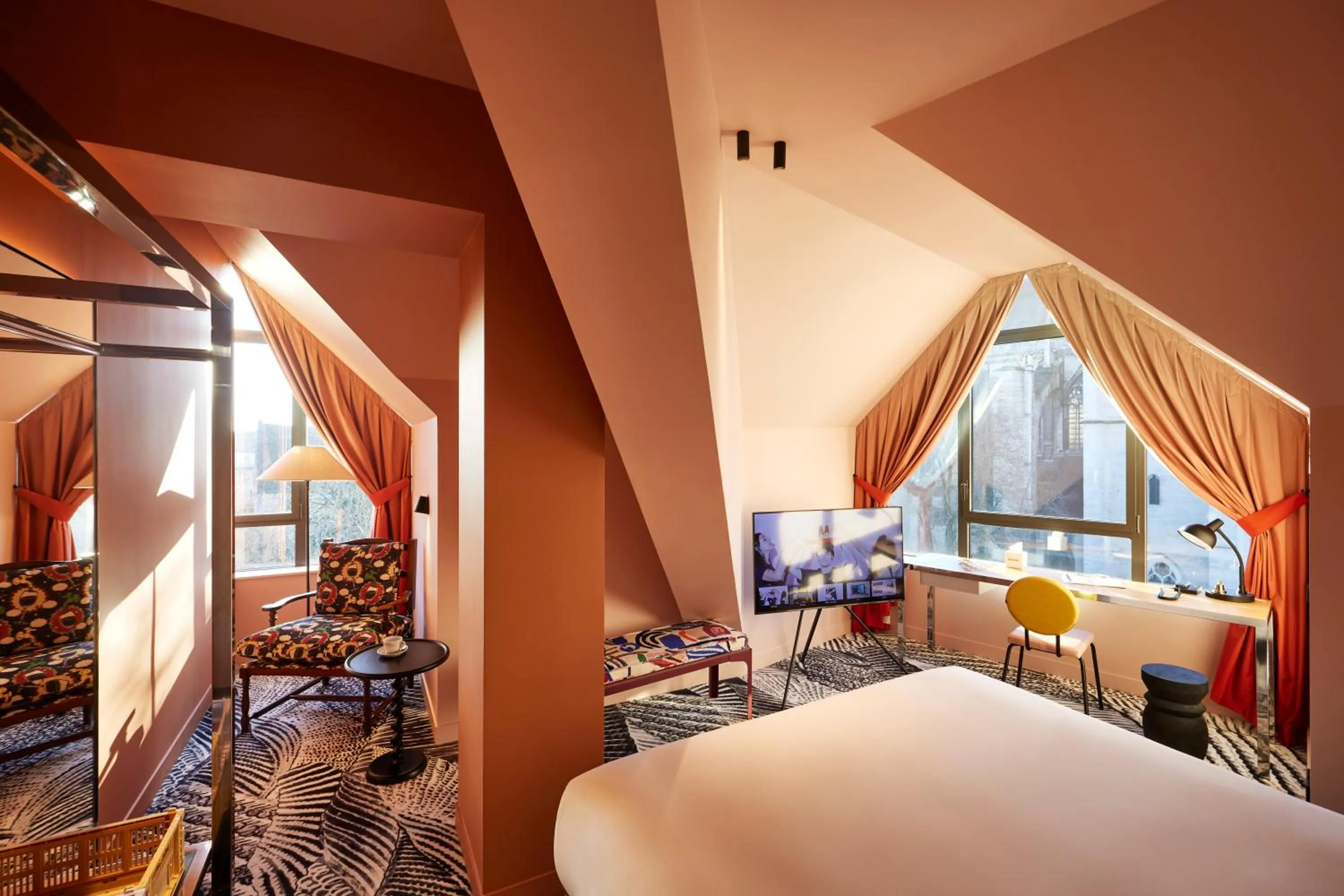 Bed in Mama Shelter Dijon