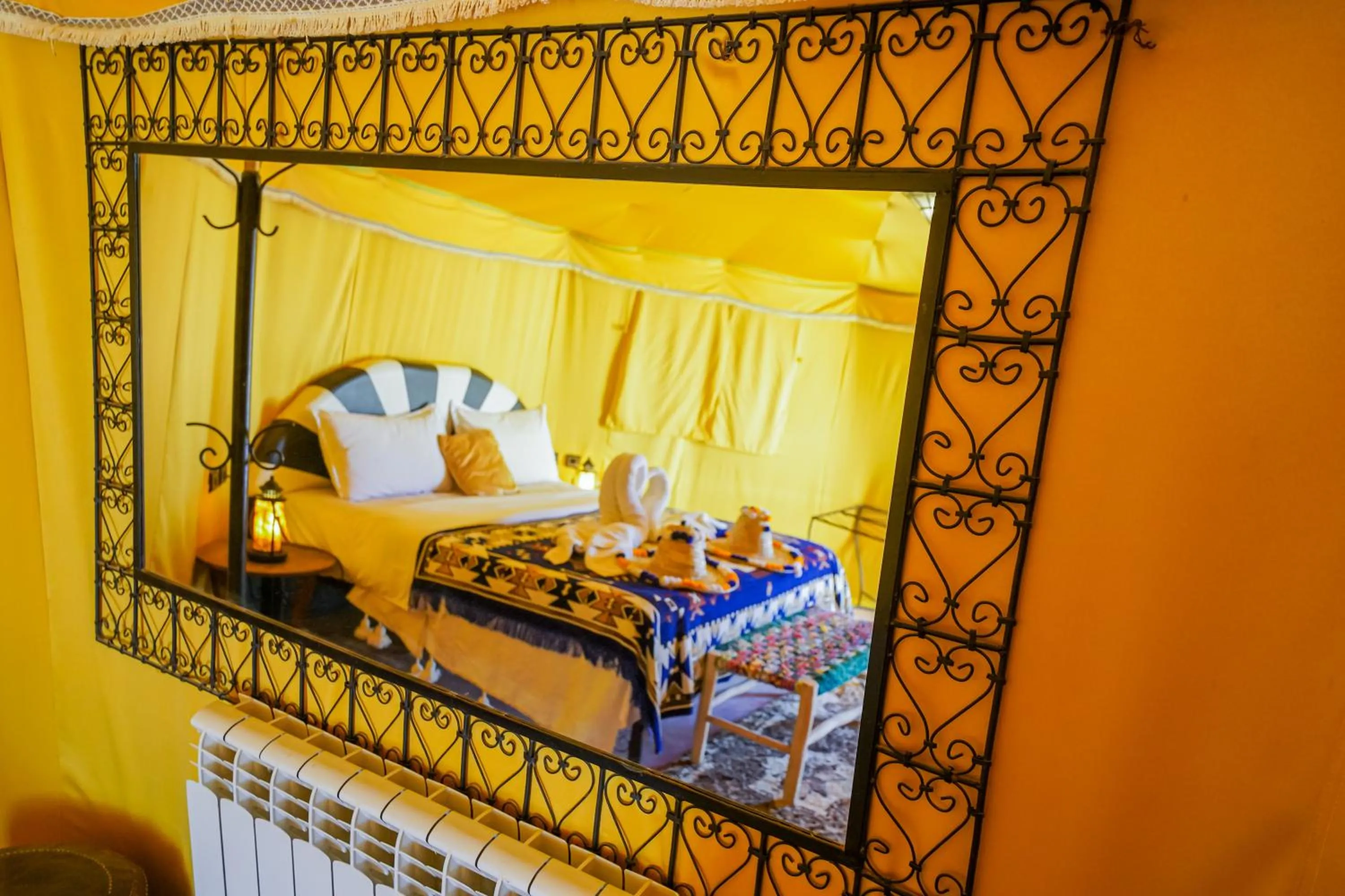 Bed in Horaz desert Camp