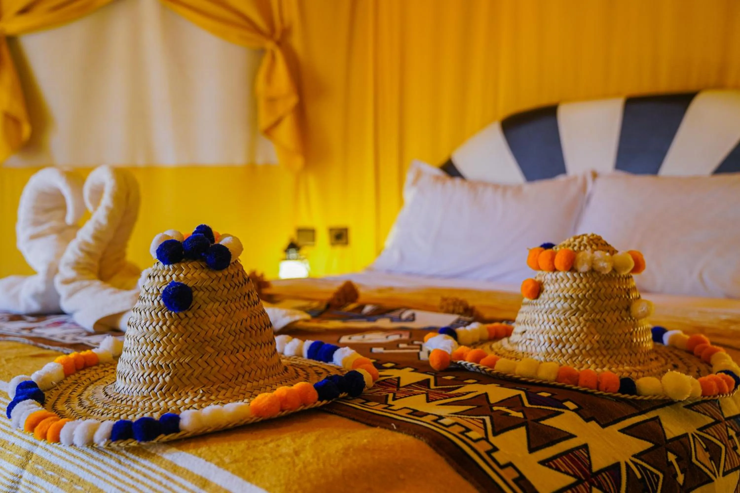 Bed in Horaz desert Camp