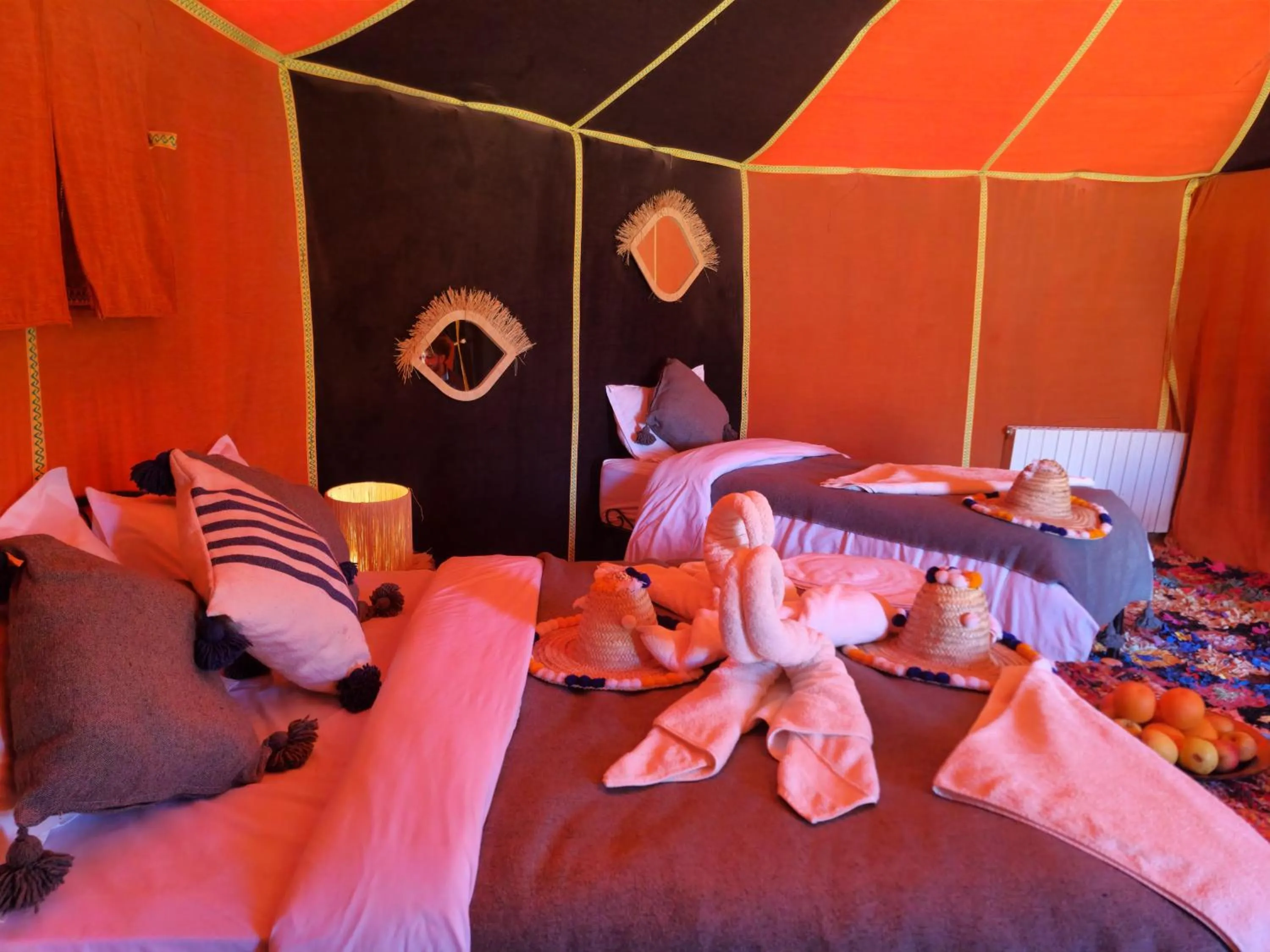 Bed in Horaz desert Camp