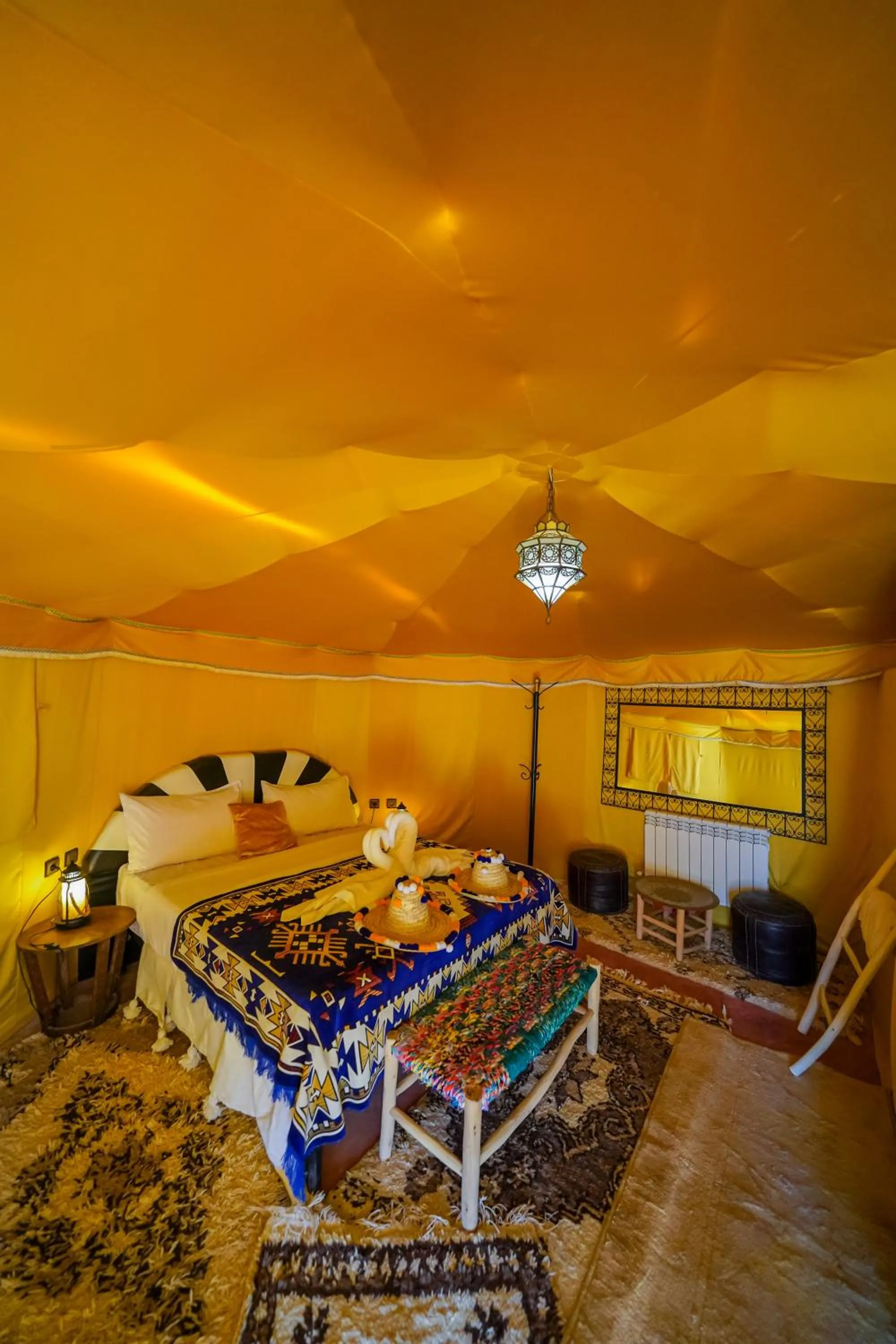 Bed in Horaz desert Camp