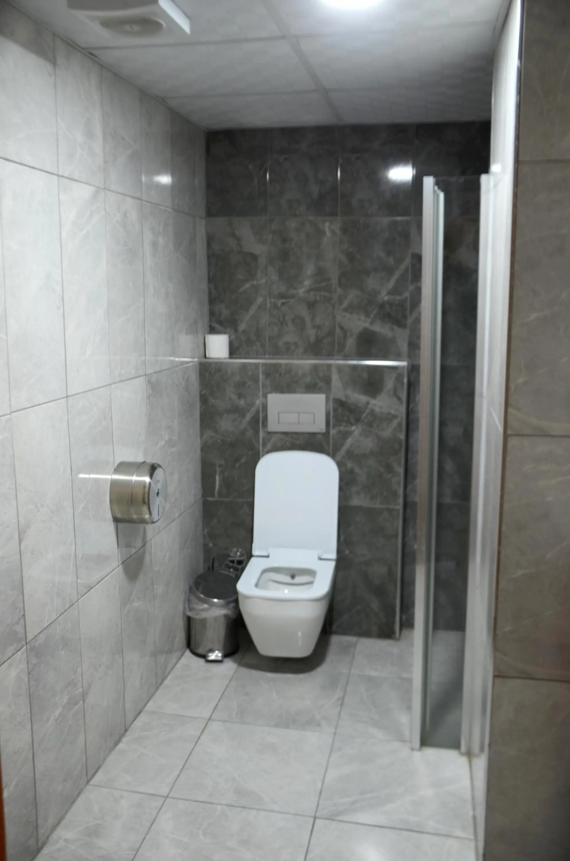 Shower in Waves hotel