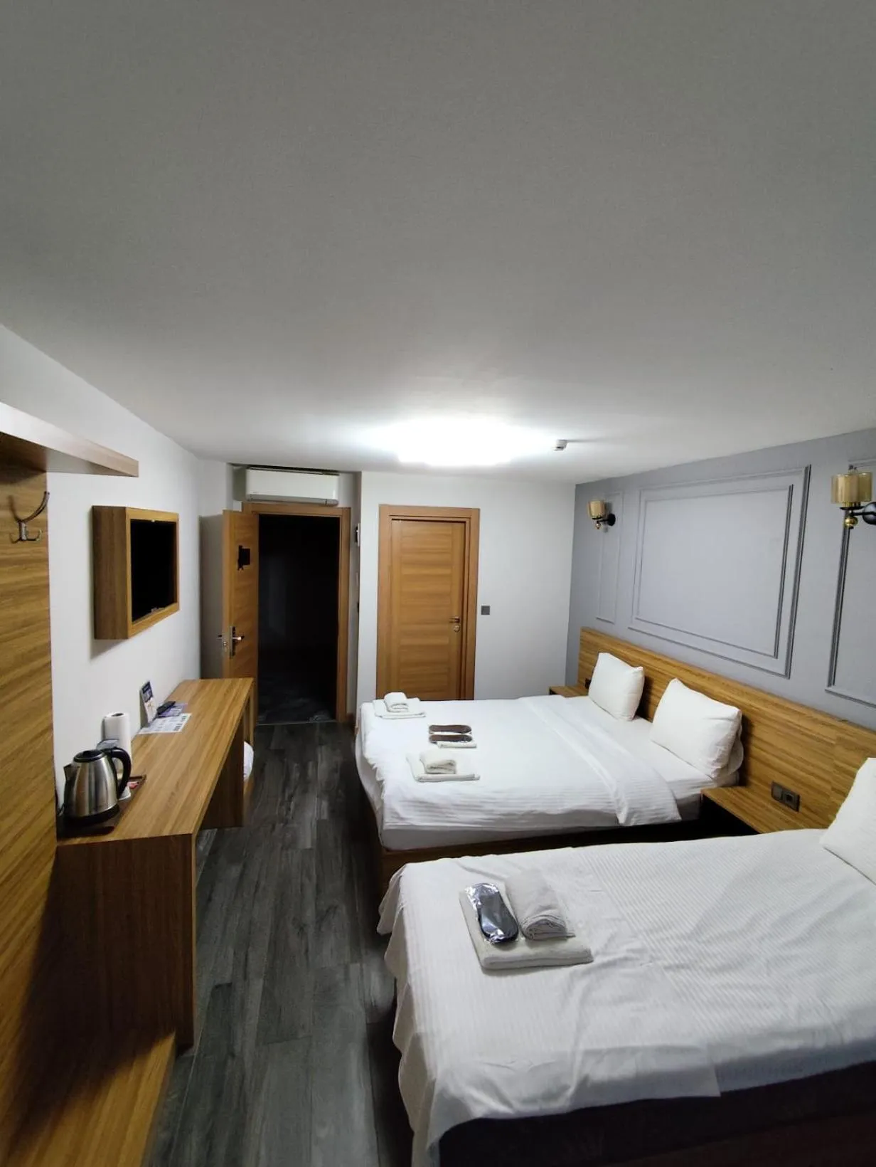 Bedroom in Waves hotel