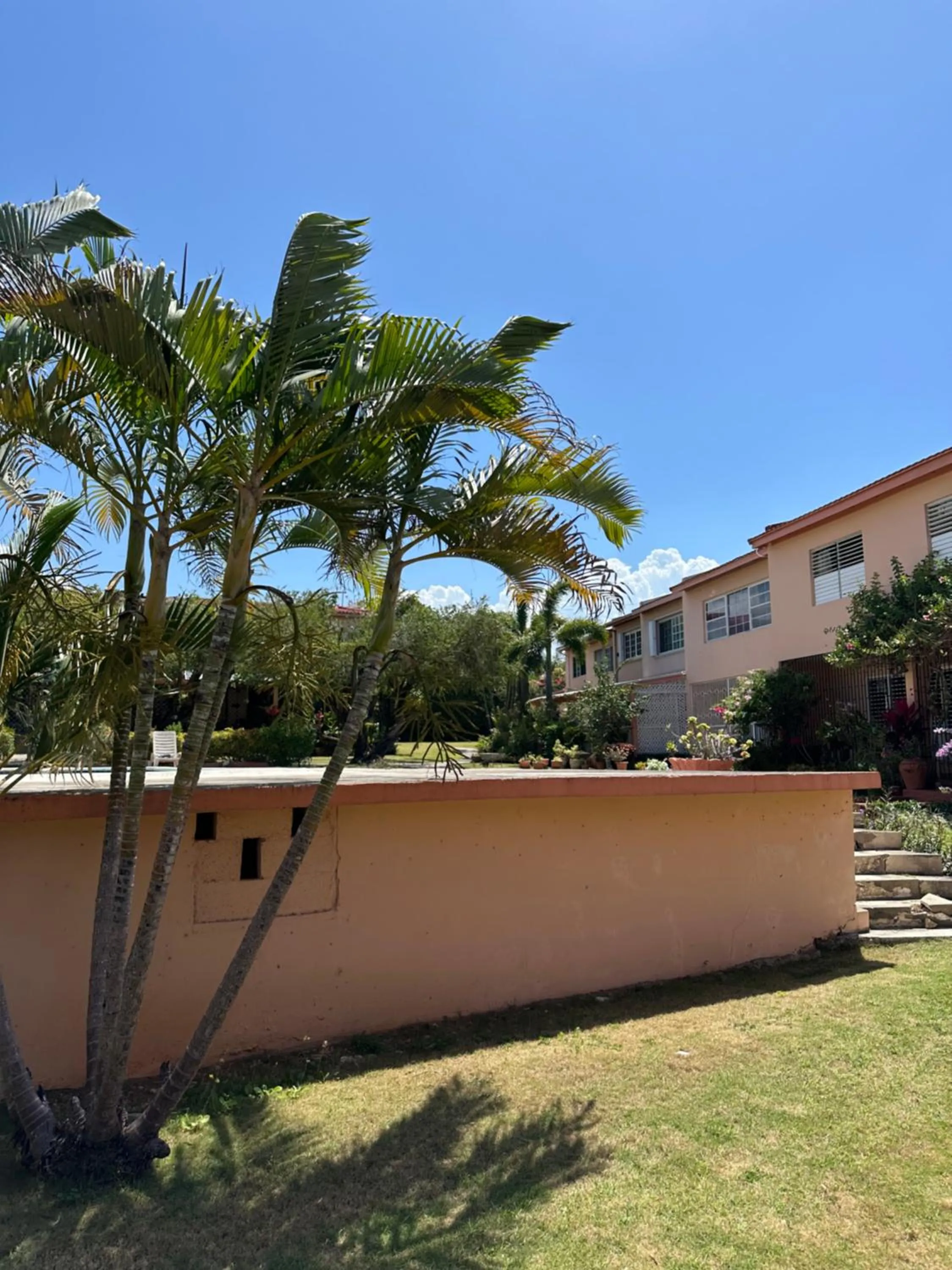 Property building in Sleeps2 - Private Pool - King Bed - AirCon