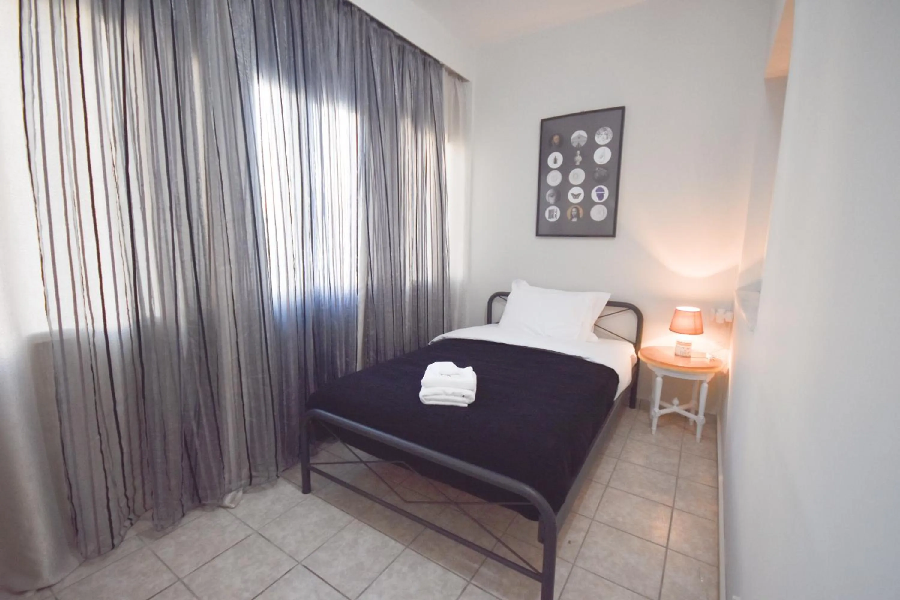 Bed in K&C Rooms- Apartments