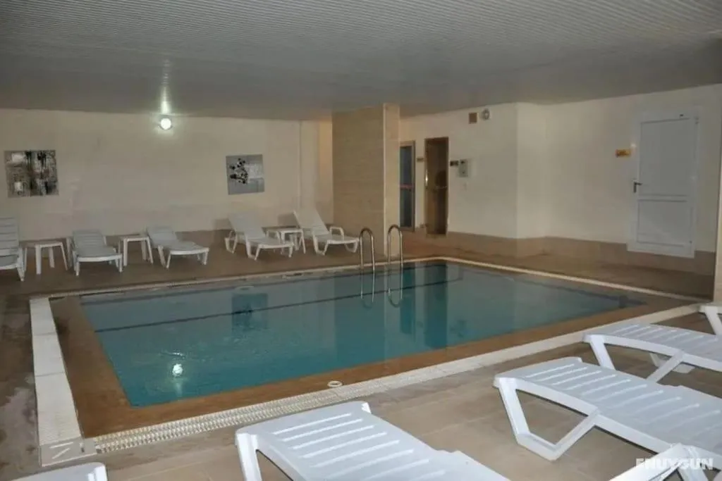 Swimming pool in AKBÜK Palace Resıdence