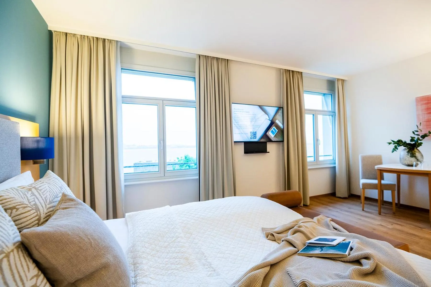 Bedroom, Bed in Seehotel am Kaiserstrand