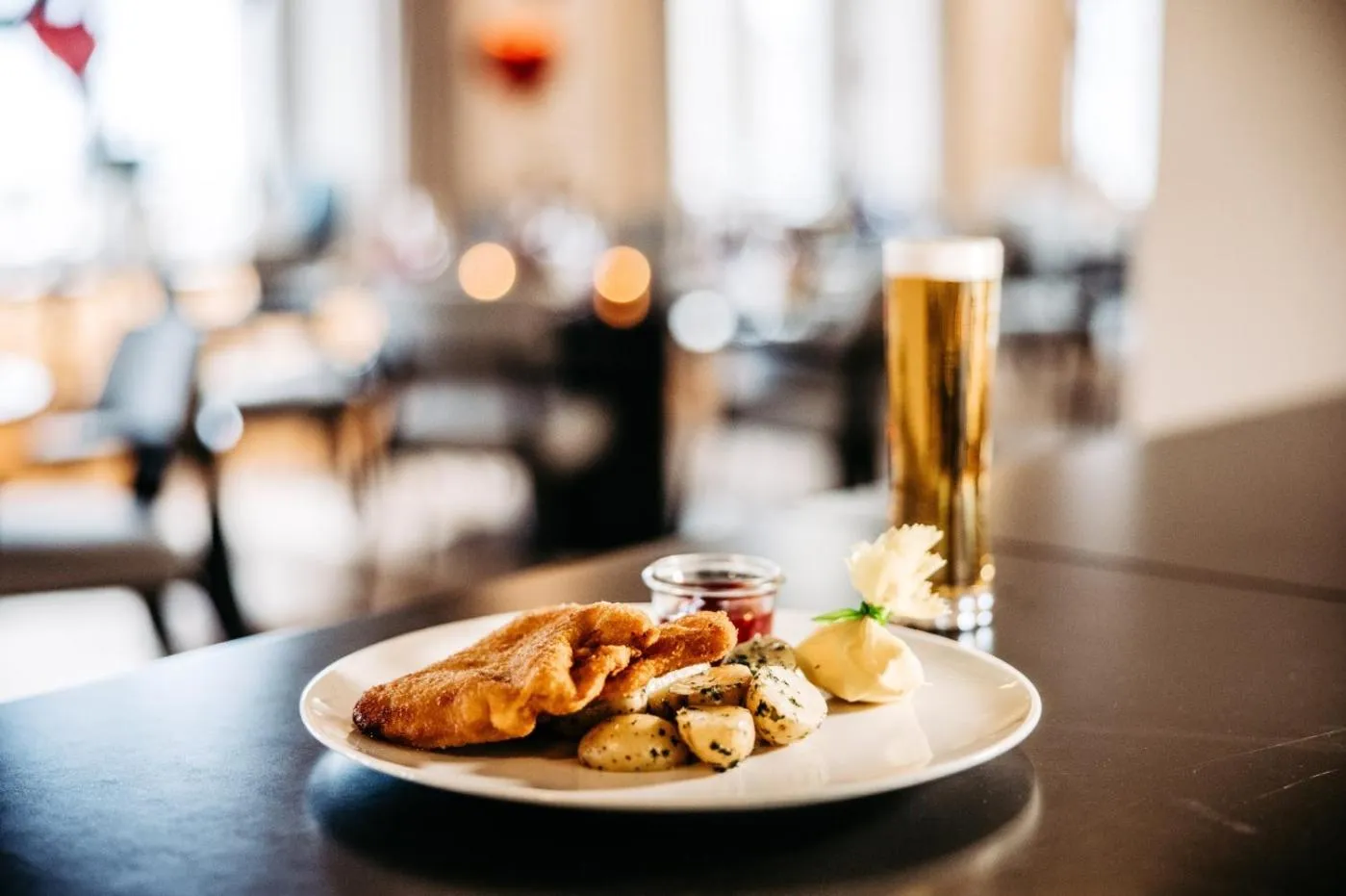 Restaurant/places to eat in Seehotel am Kaiserstrand