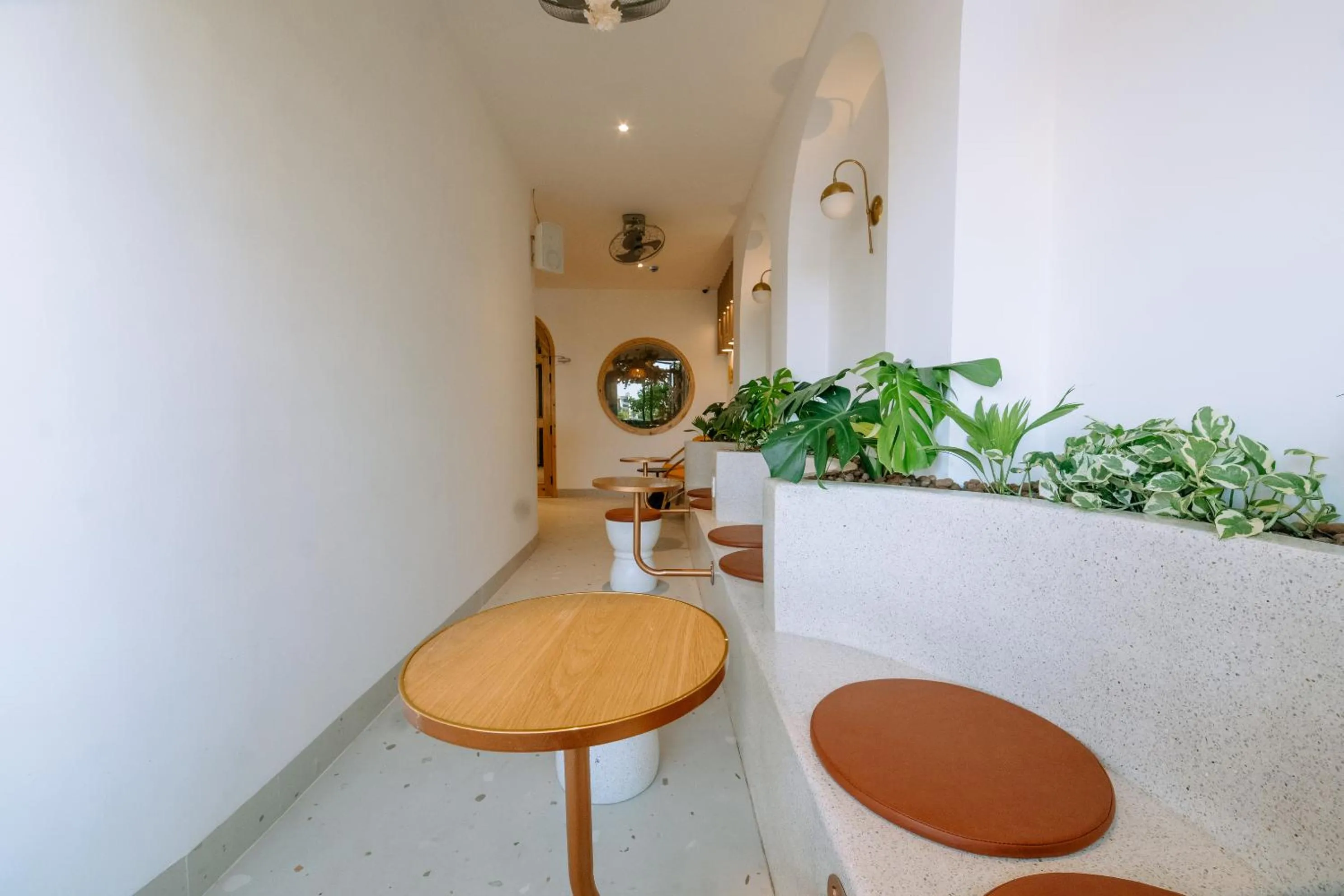 Lounge or bar in La Beaute Hotel - Quy Nhơn