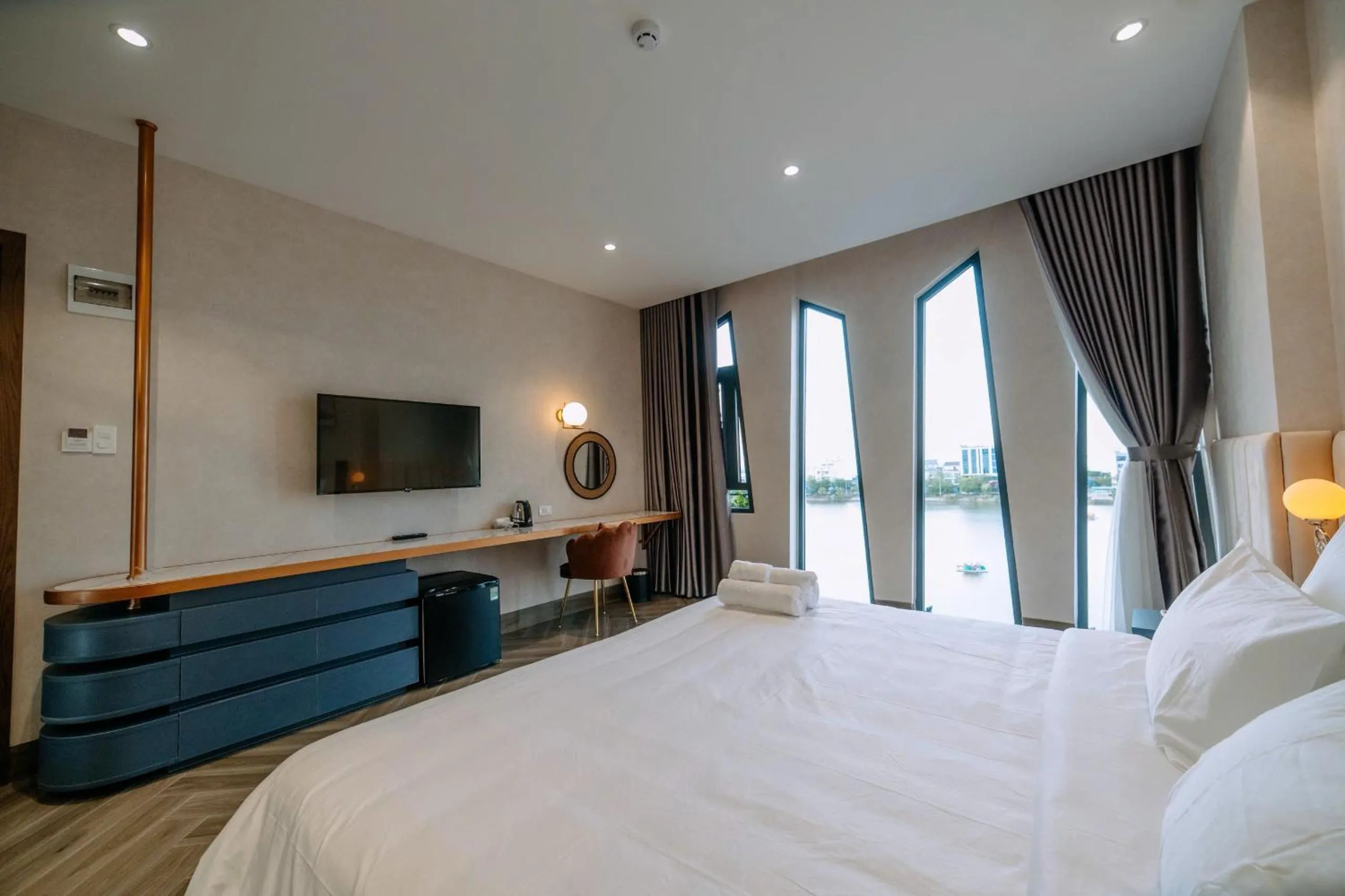 Photo of the whole room, Bed in La Beaute Hotel - Quy Nhơn