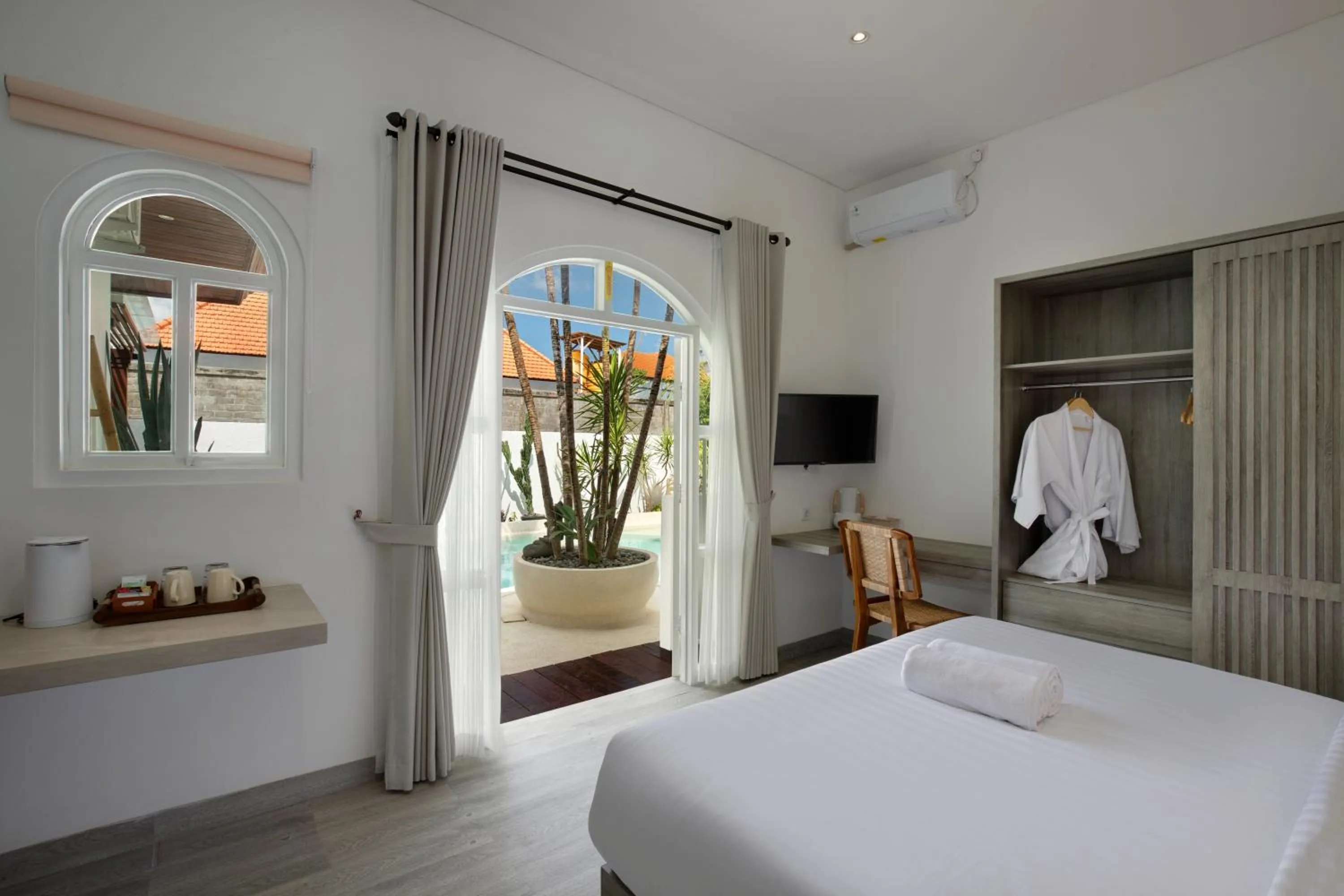 Bedroom, Bed in Kemari Studio