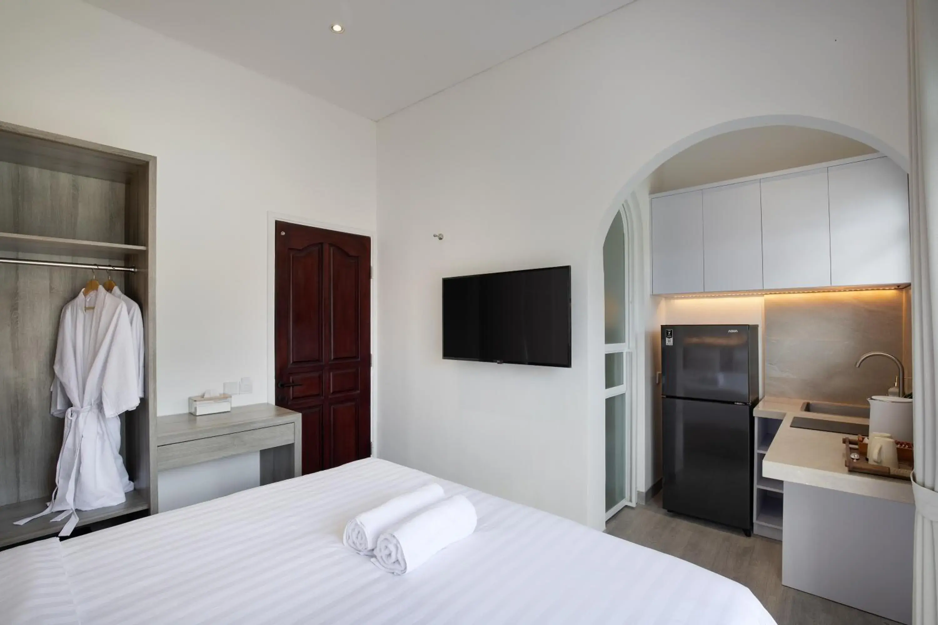 Studio with Pool View in Kemari Studio Studio with Pool View in Kemari Studio