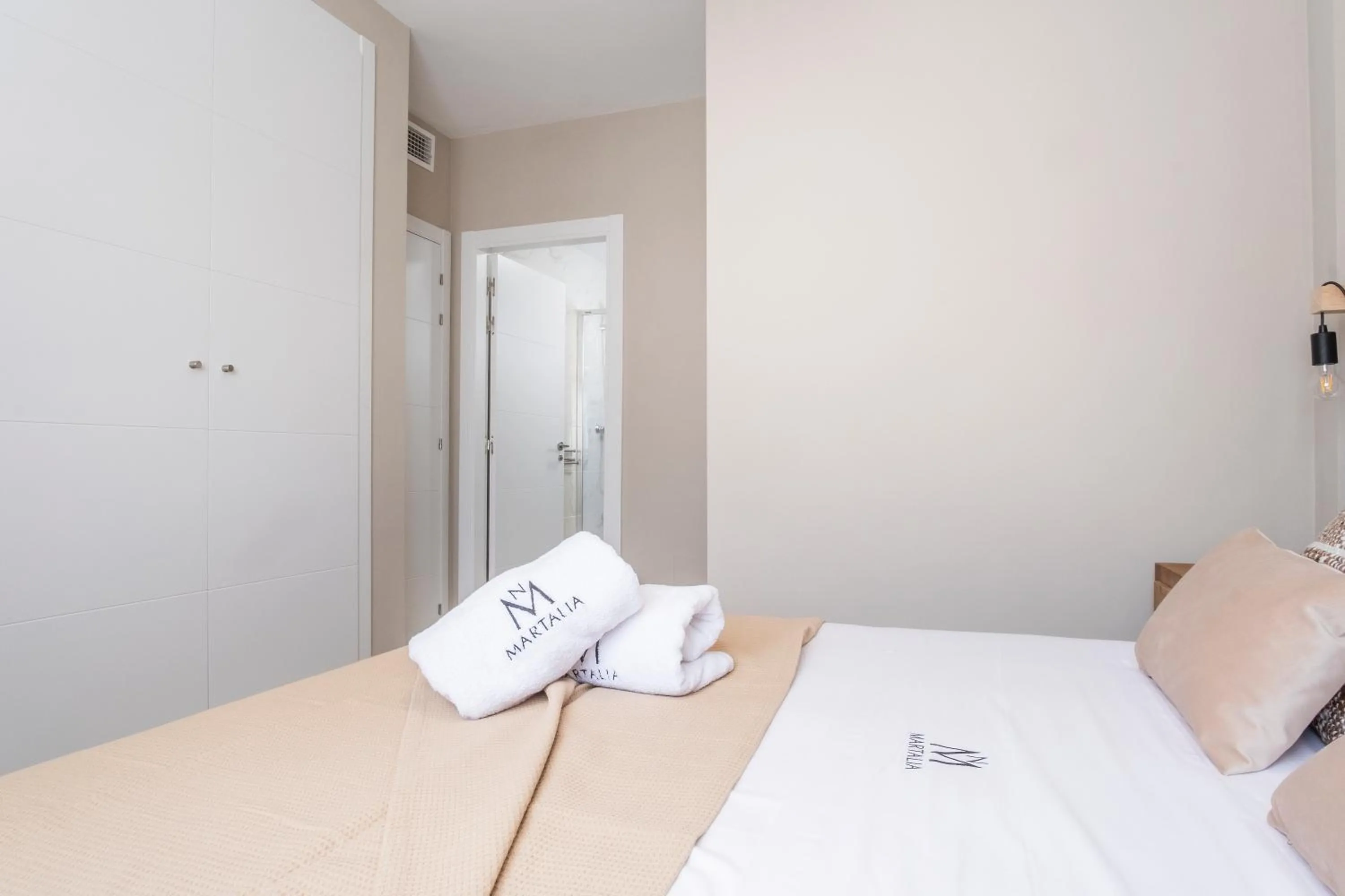 Bedroom, Bed in Apartamentos Martalia Áticos Deluxe