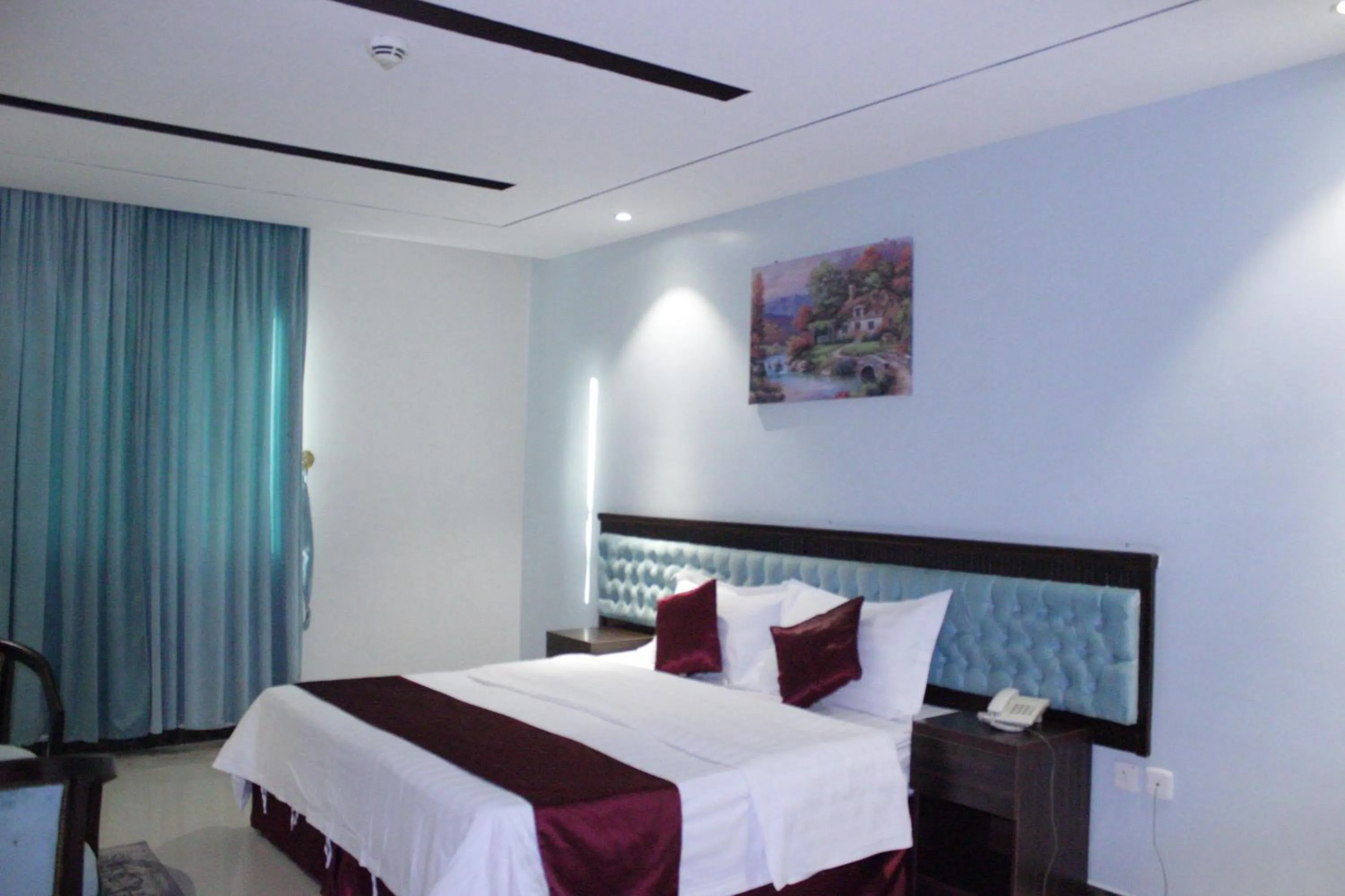 Bed in AL Tamayoz Al Raqi - Al Salamah branch